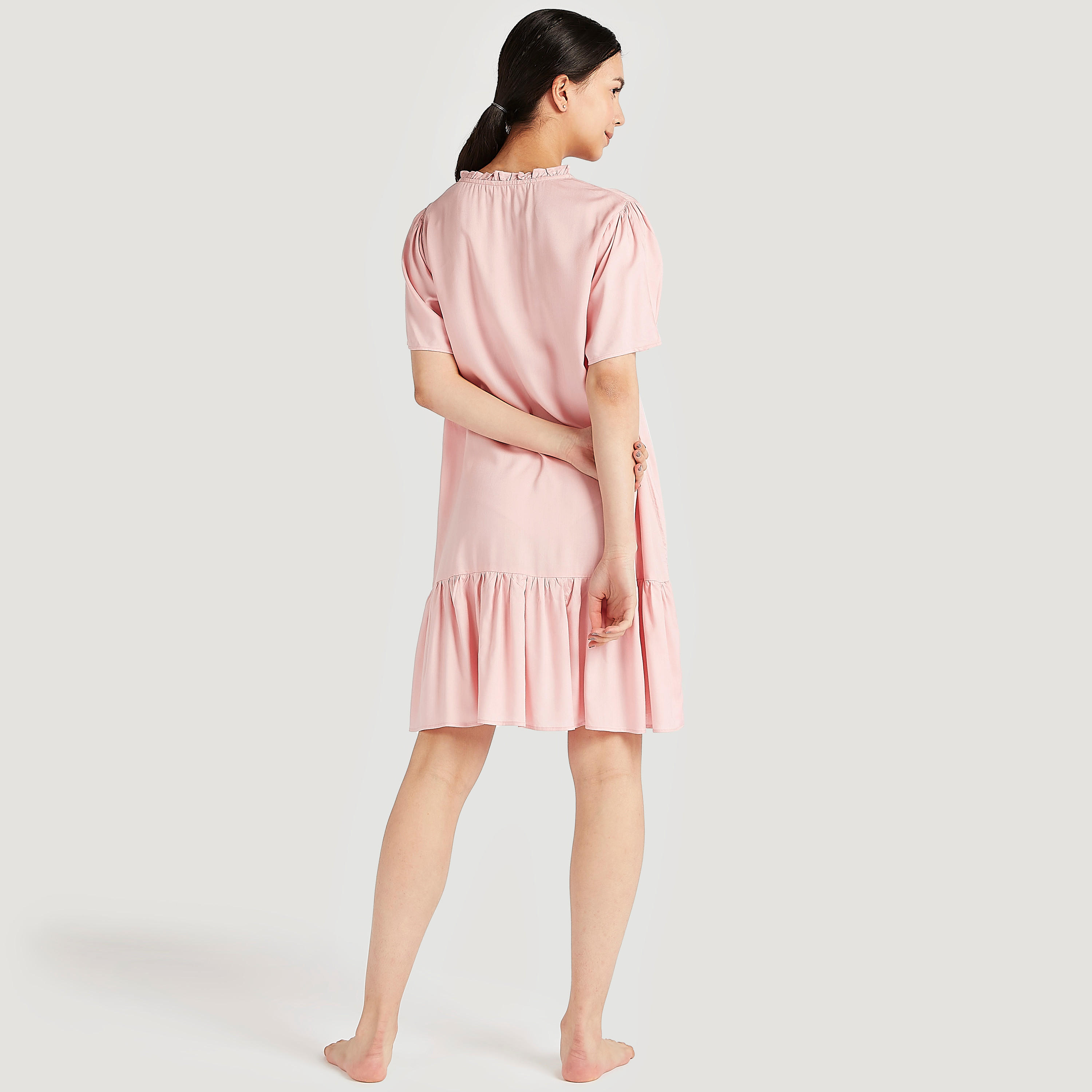 قميص نوم بتفاصيل كشكش - طقم من قطعتين متنوعتين-women-clothing-nightwear-nighties-image-7