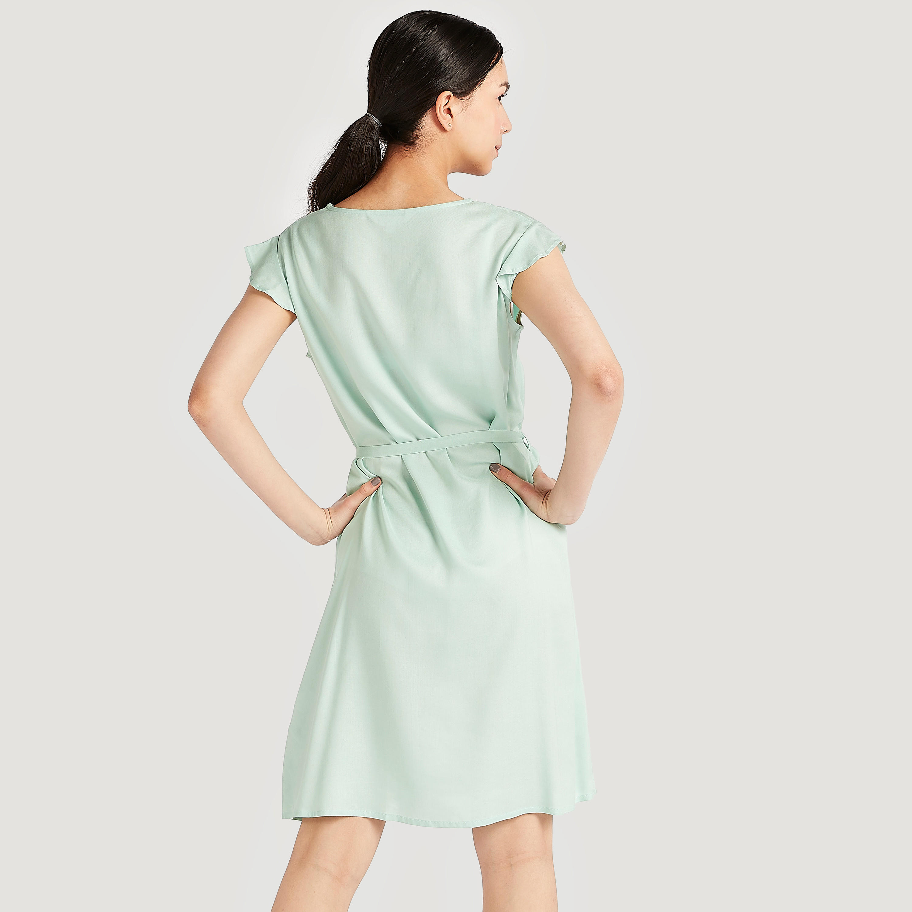 قميص نوم بحزام وياقة مستديرة - طقم من قطعتين متنوعتين-women-clothing-nightwear-nighties-image-8