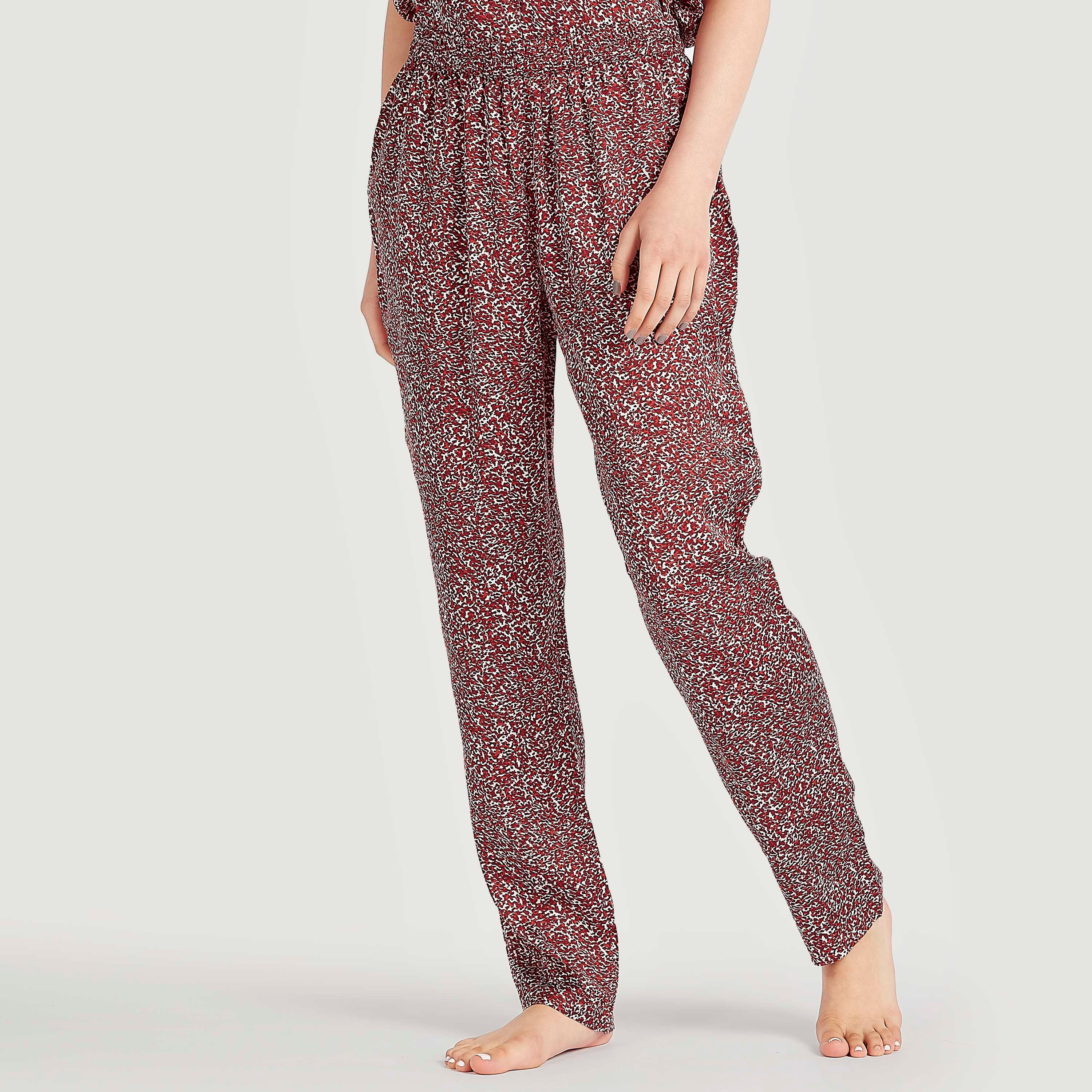 طقم من بنطلون بيجاما طويل وقميص بطبعات-women-clothing-nightwear-pyjamas-longsets-image-3