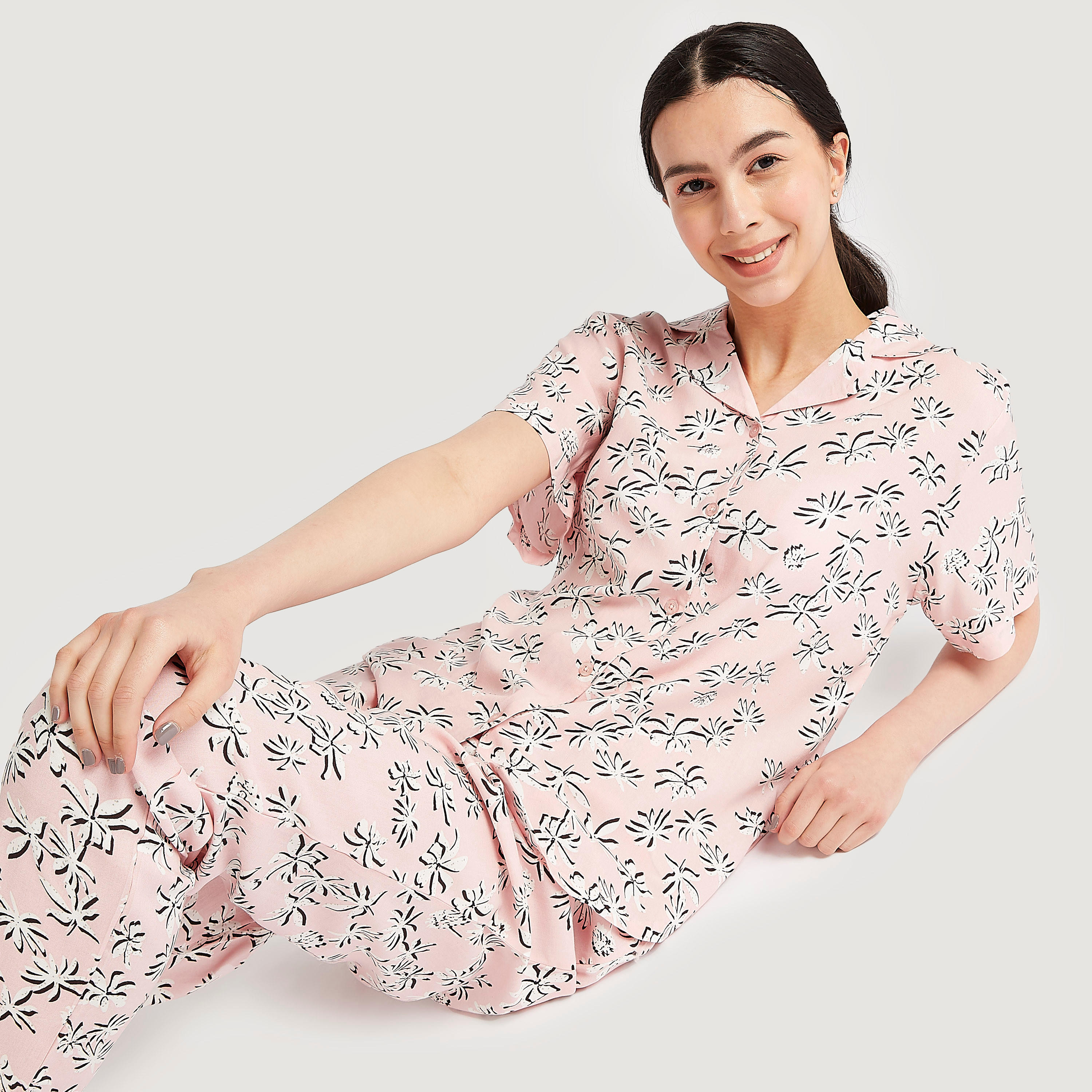 طقم بنطلون بيجاما طويل وقميص بطبعات أزهار-women-clothing-nightwear-pyjamas-longsets-image-1