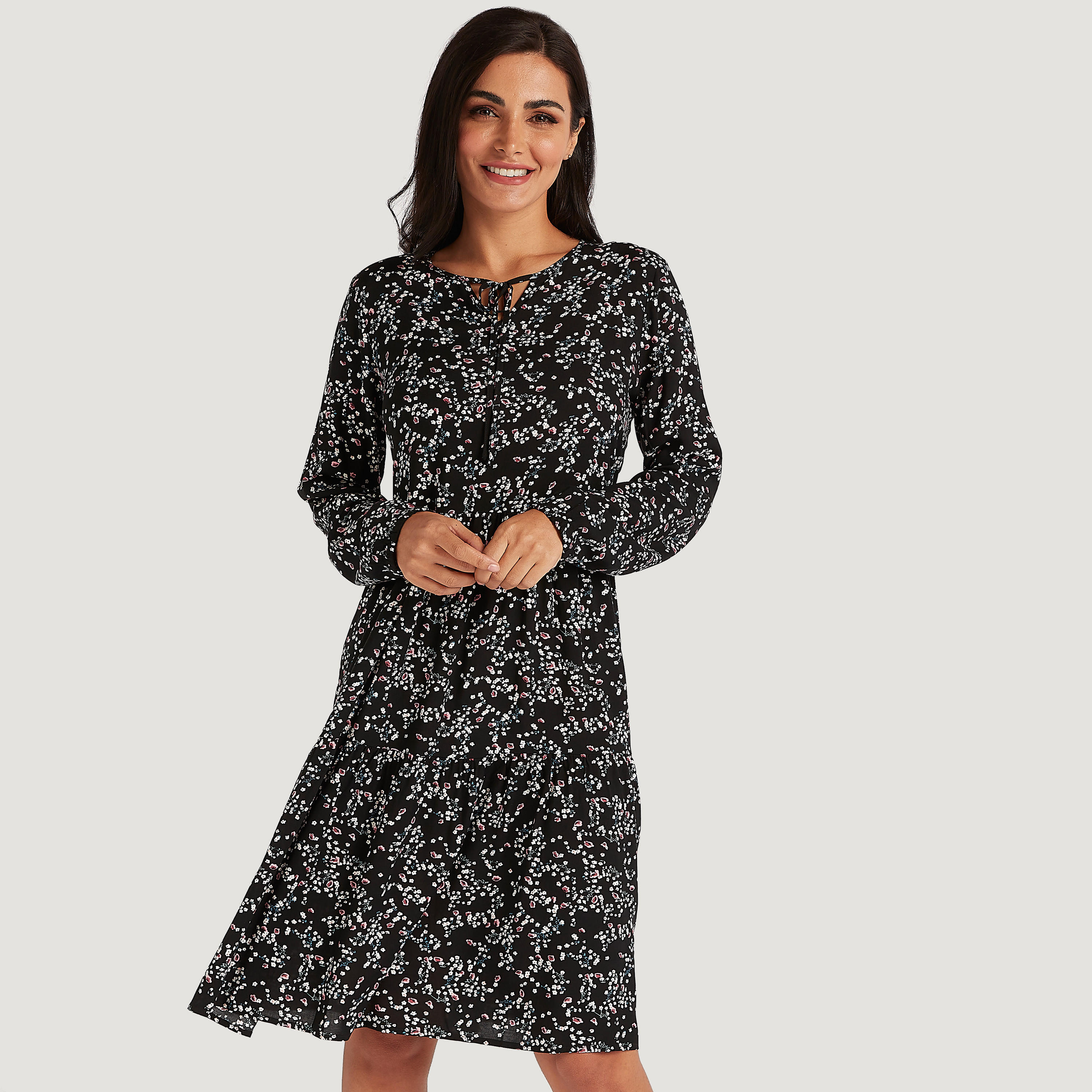 قميص نوم بطبعات أزهار وأكمام طويلة وربطة عنق-women-clothing-nightwear-nighties-image-1