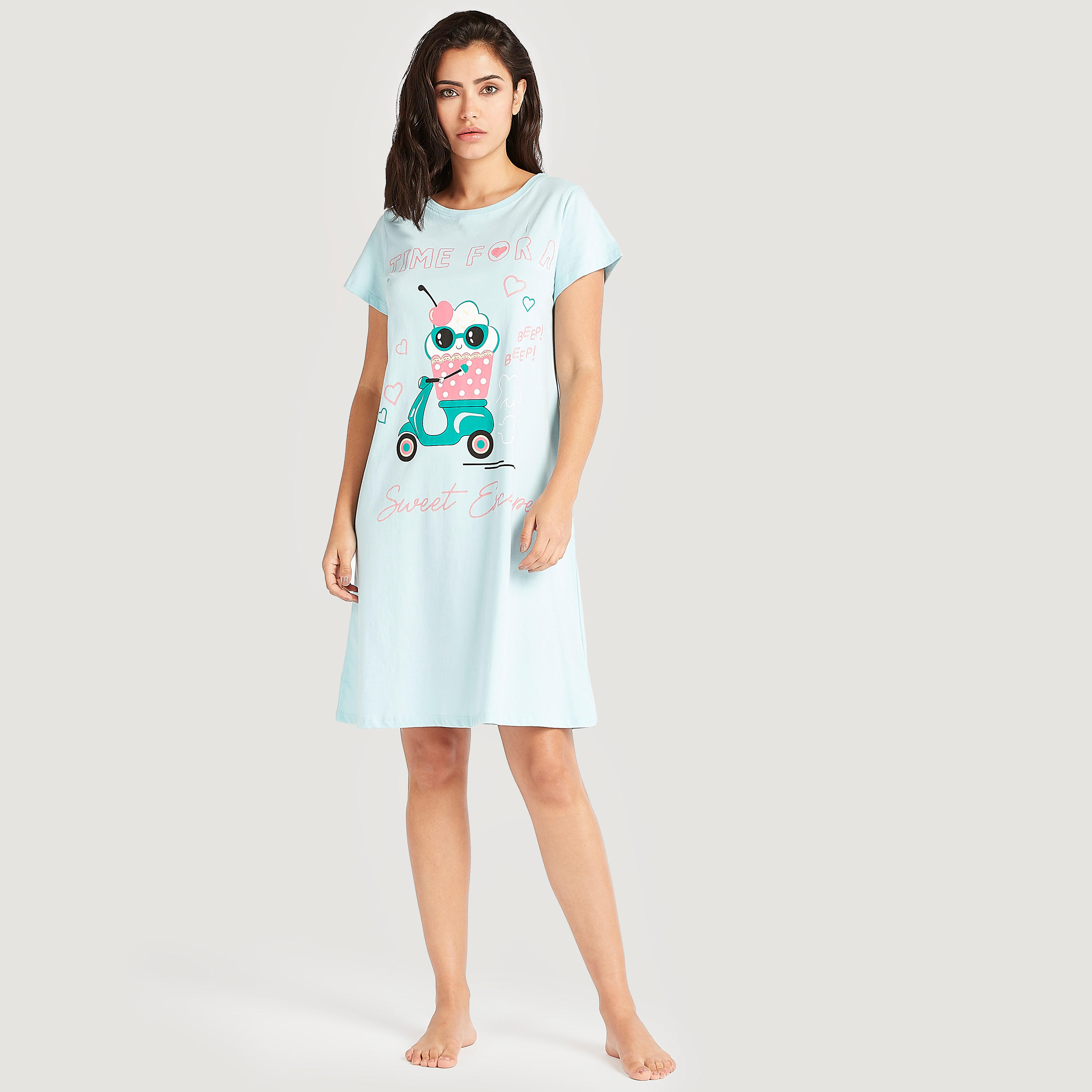 طقم فساتين نوم بأكمام قصيرة وطبعات - قطعتين-women-clothing-nightwear-nighties-image-2