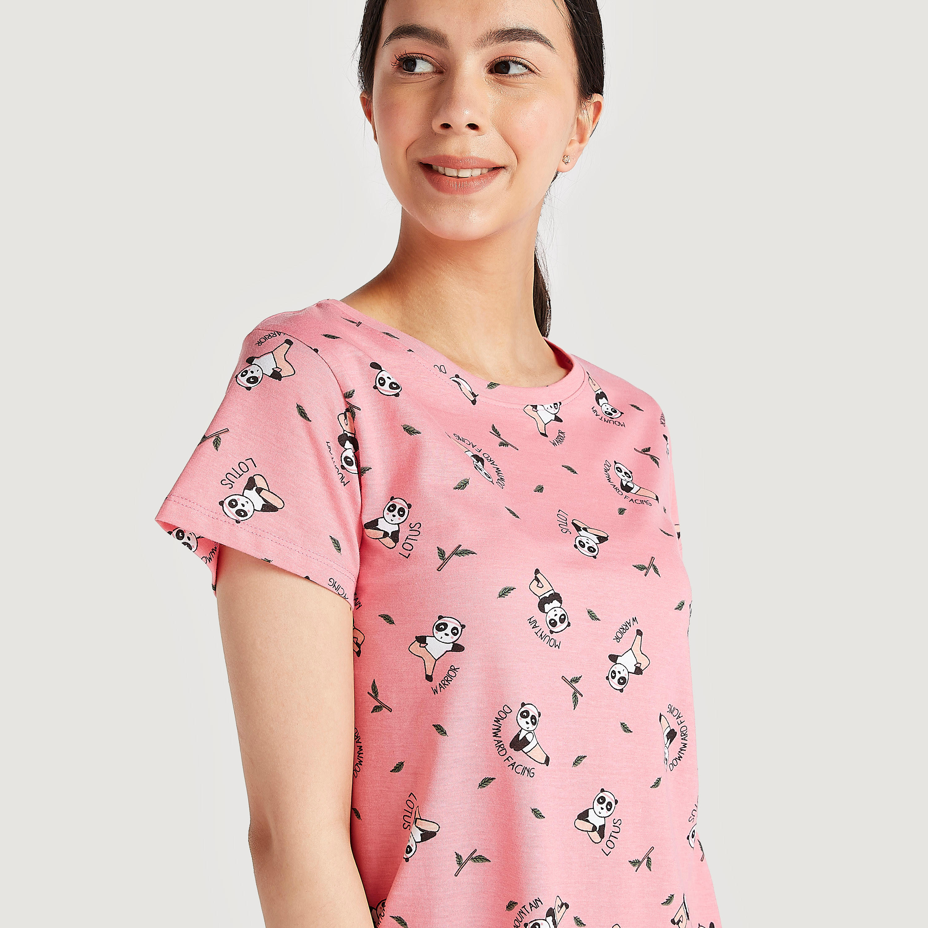 طقم فساتين نوم بطبعات باندا وأكمام قصيرة - قطعتين-women-clothing-nightwear-nighties-image-6