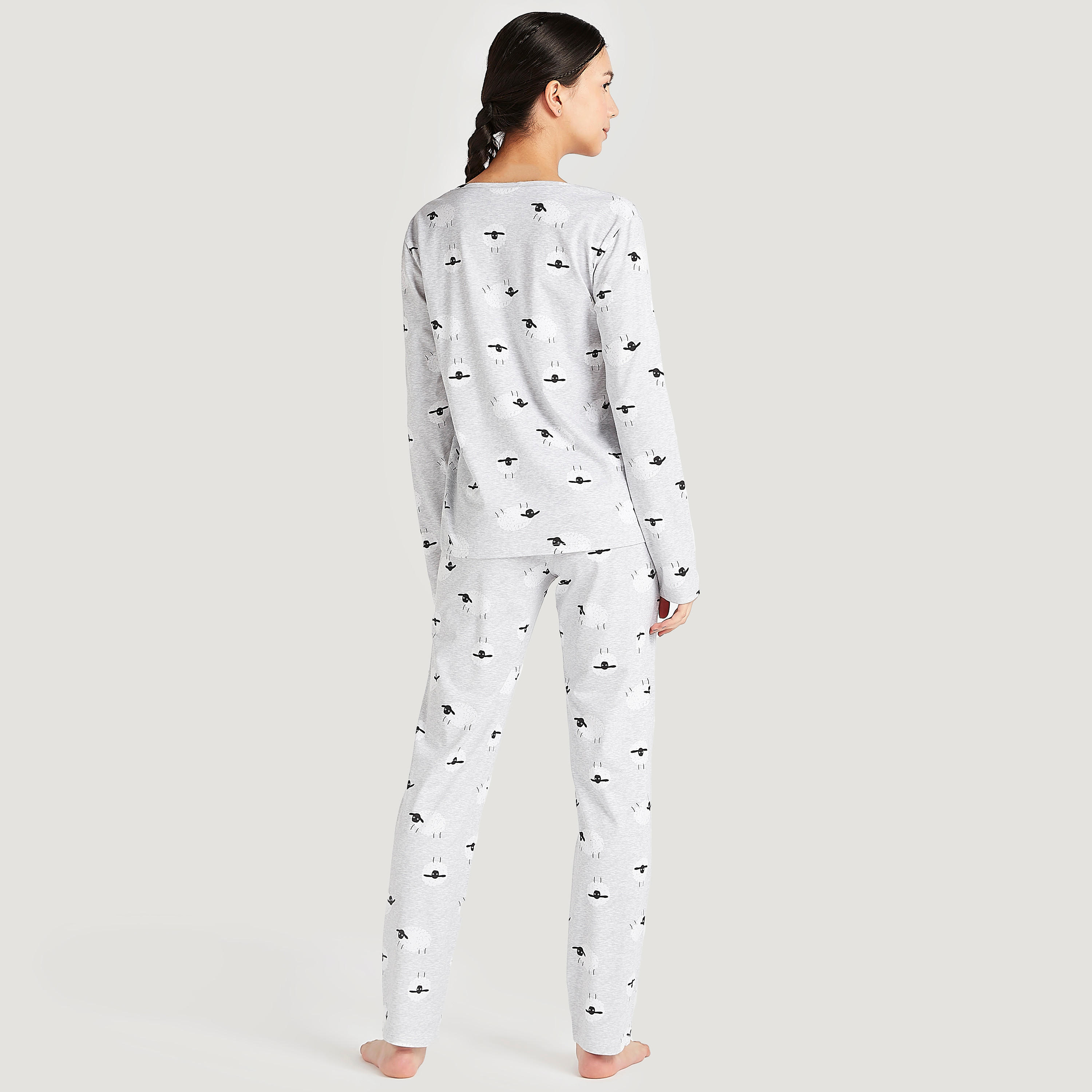 طقم من تيشيرت بأكمام طويلة وطبعات مع بنطلون بيجاما وقناع عيون-women-clothing-nightwear-pyjamas-longsets-image-4