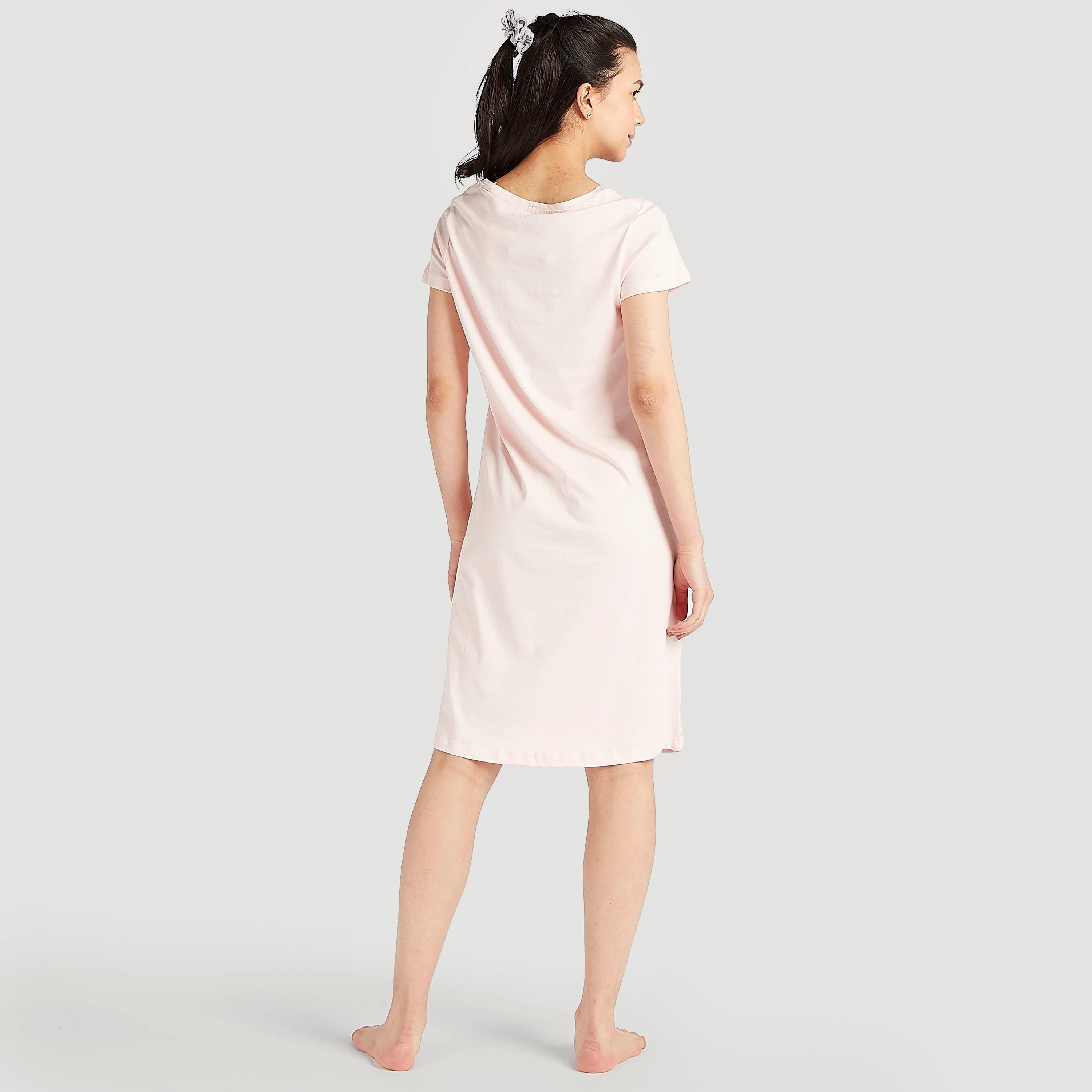 طقم قمصان نوم متنوّعة بياقة مستديرة وأكمام قصيرة وطبعات - قطعتين-women-clothing-nightwear-nighties-image-4