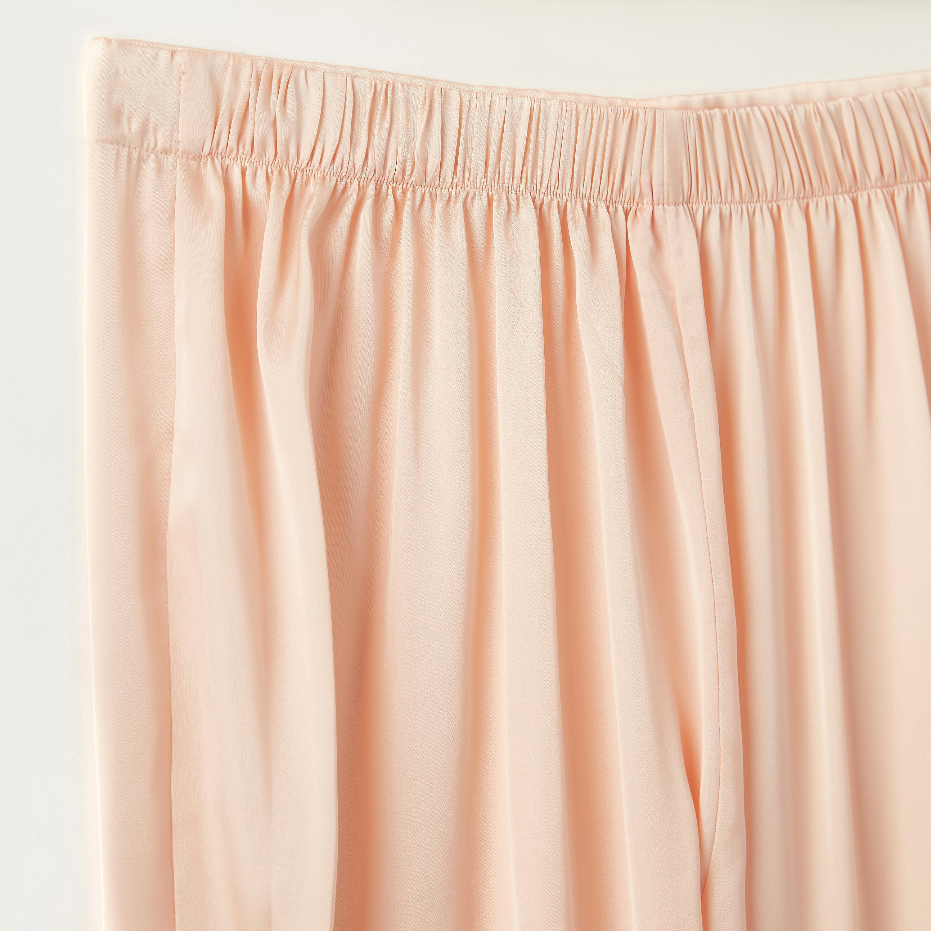 طقم بنطلون بيجاما طويل وبلوزة دانتيل مزيّنة بياقة v-women-clothing-nightwear-pyjamas-longsets-image-5