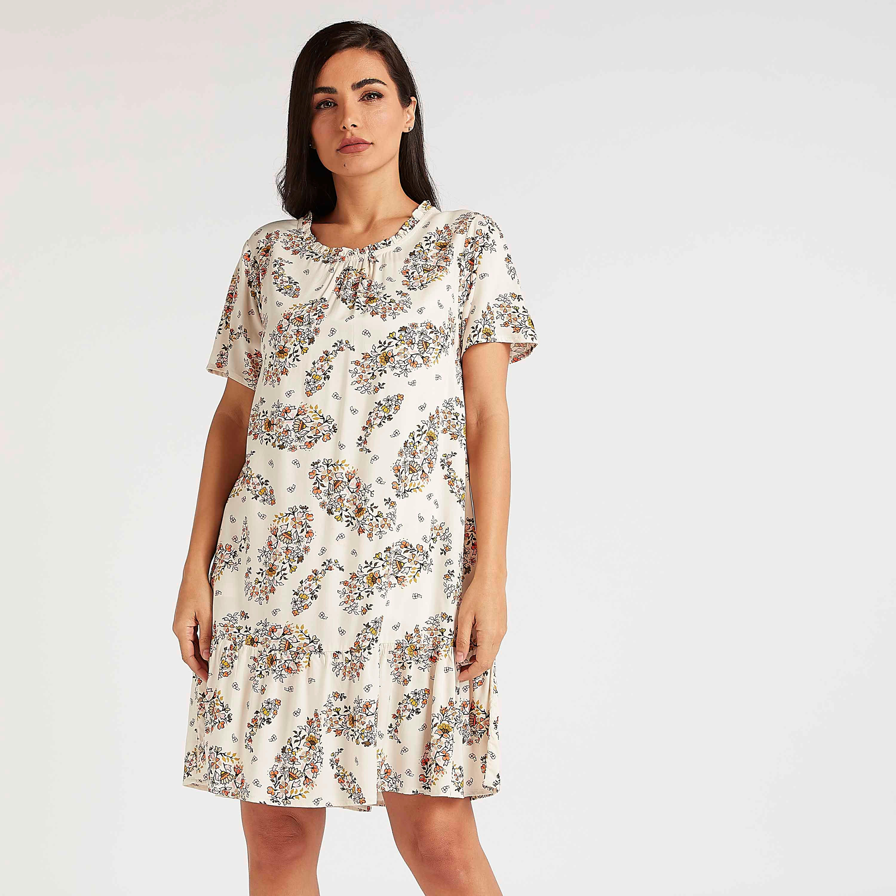 طقم قميص نوم متنوّع بتفاصيل كشكش - قطعتين-women-clothing-nightwear-nighties-image-6