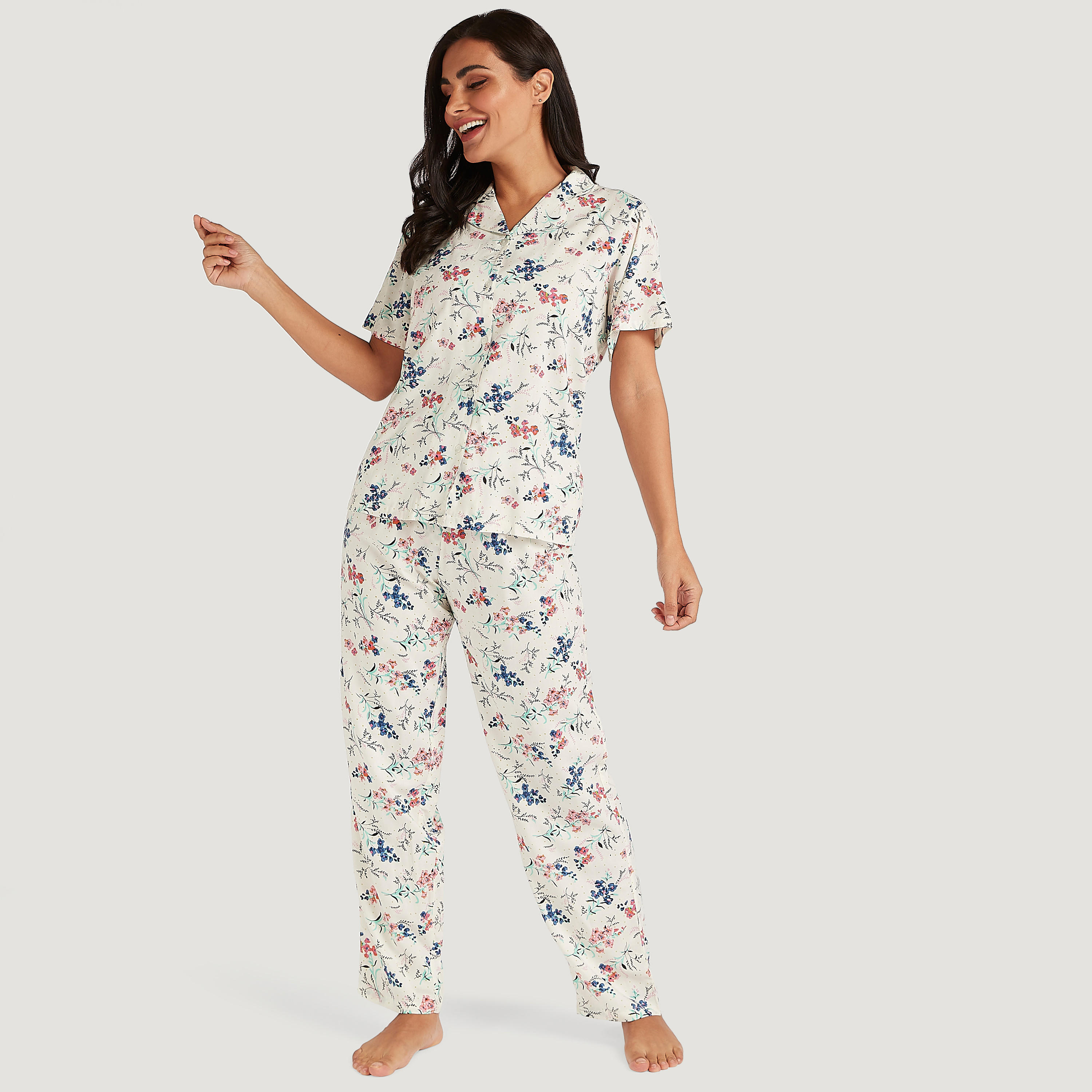 طقم من بنطلون بيجاما وقميص بطبعات زهرية مع قناع للعين-women-clothing-nightwear-pyjamas-longsets-image-2