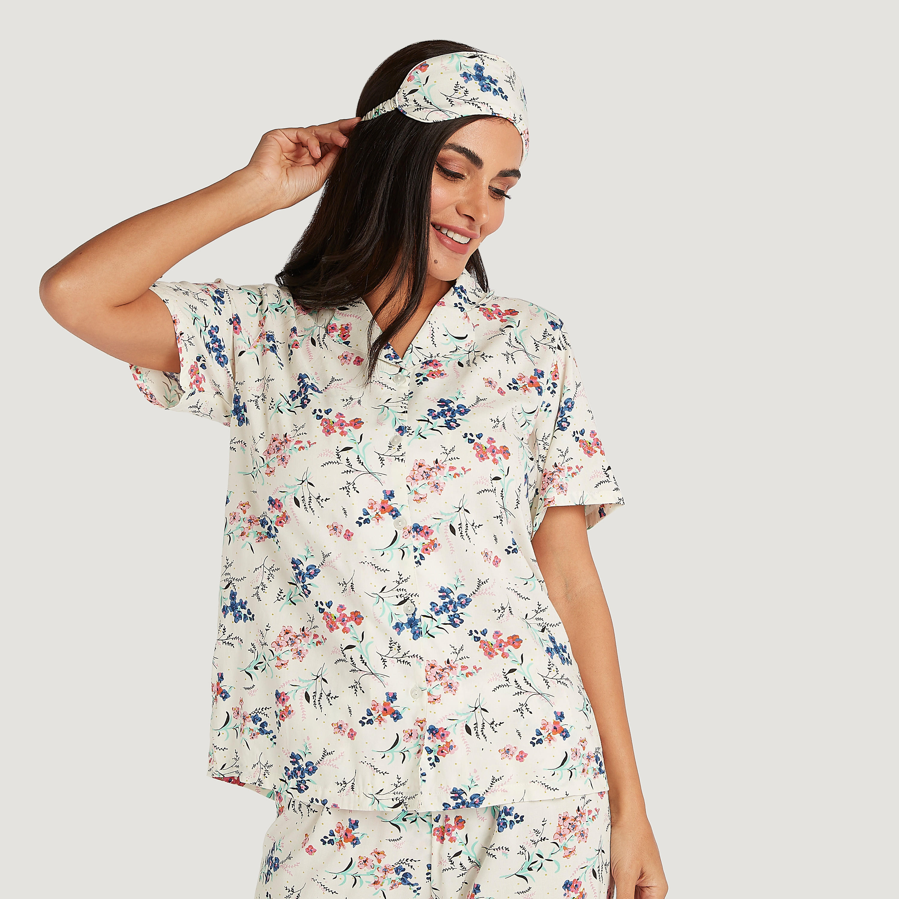 طقم من بنطلون بيجاما وقميص بطبعات زهرية مع قناع للعين-women-clothing-nightwear-pyjamas-longsets-image-7