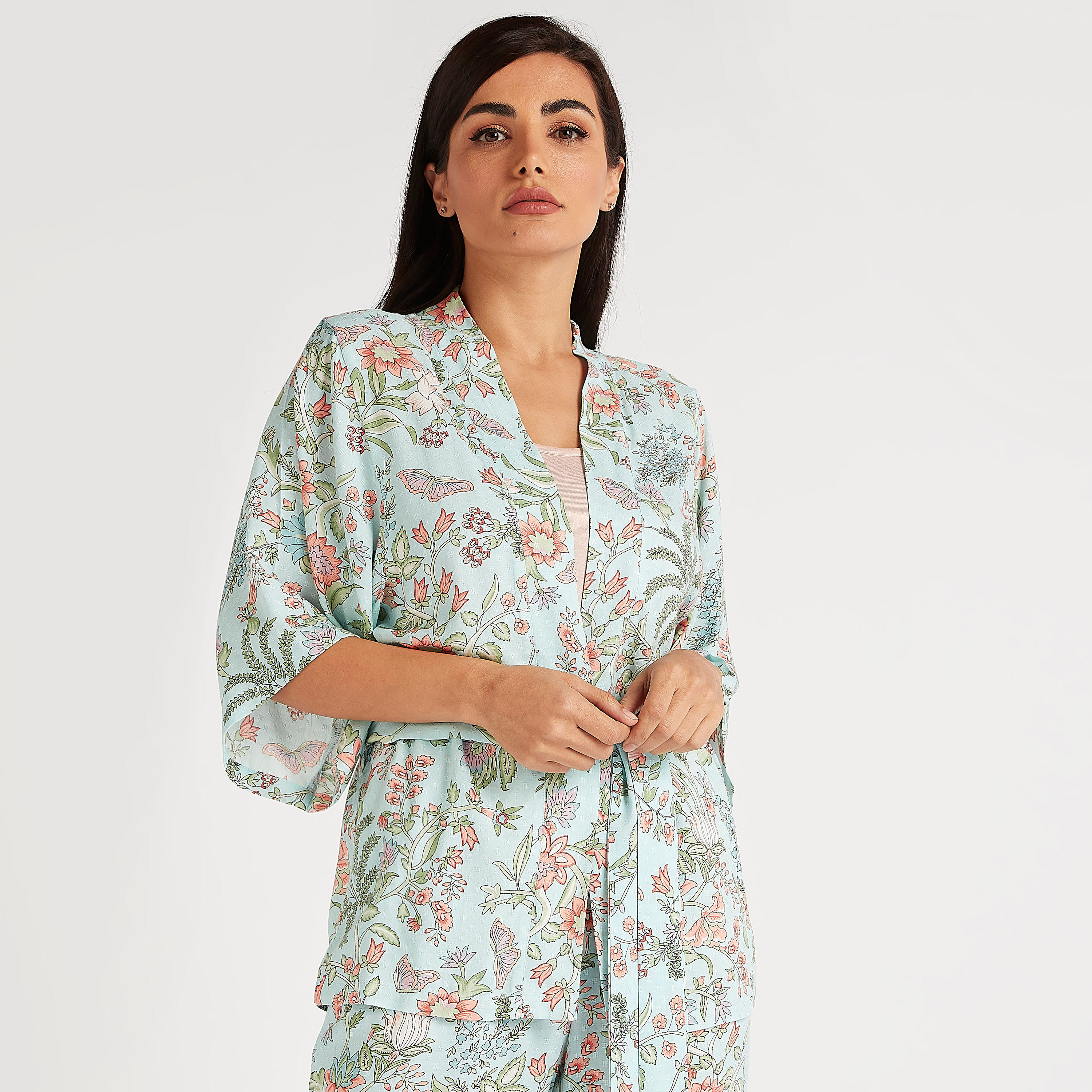 طقم من بنطلون بيجاما طويل وبلوزة بطبعات زهرية وحزام - 3 قطع-women-clothing-nightwear-pyjamas-longsets-image-6