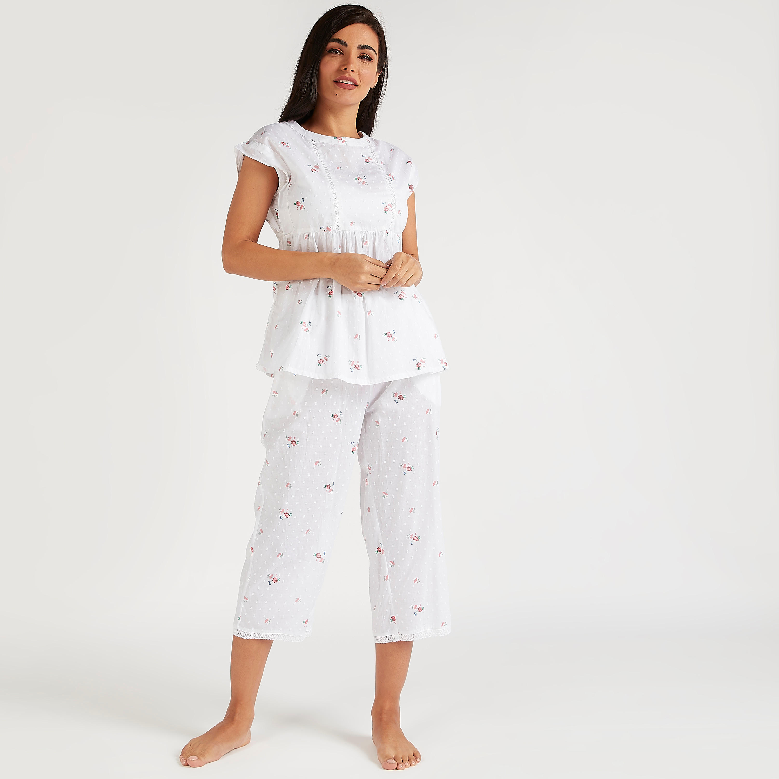 طقم من بنطلون بيجاما قصير وبلوزة بطبعات أزهار-women-clothing-nightwear-pyjamas-longsets-image-2