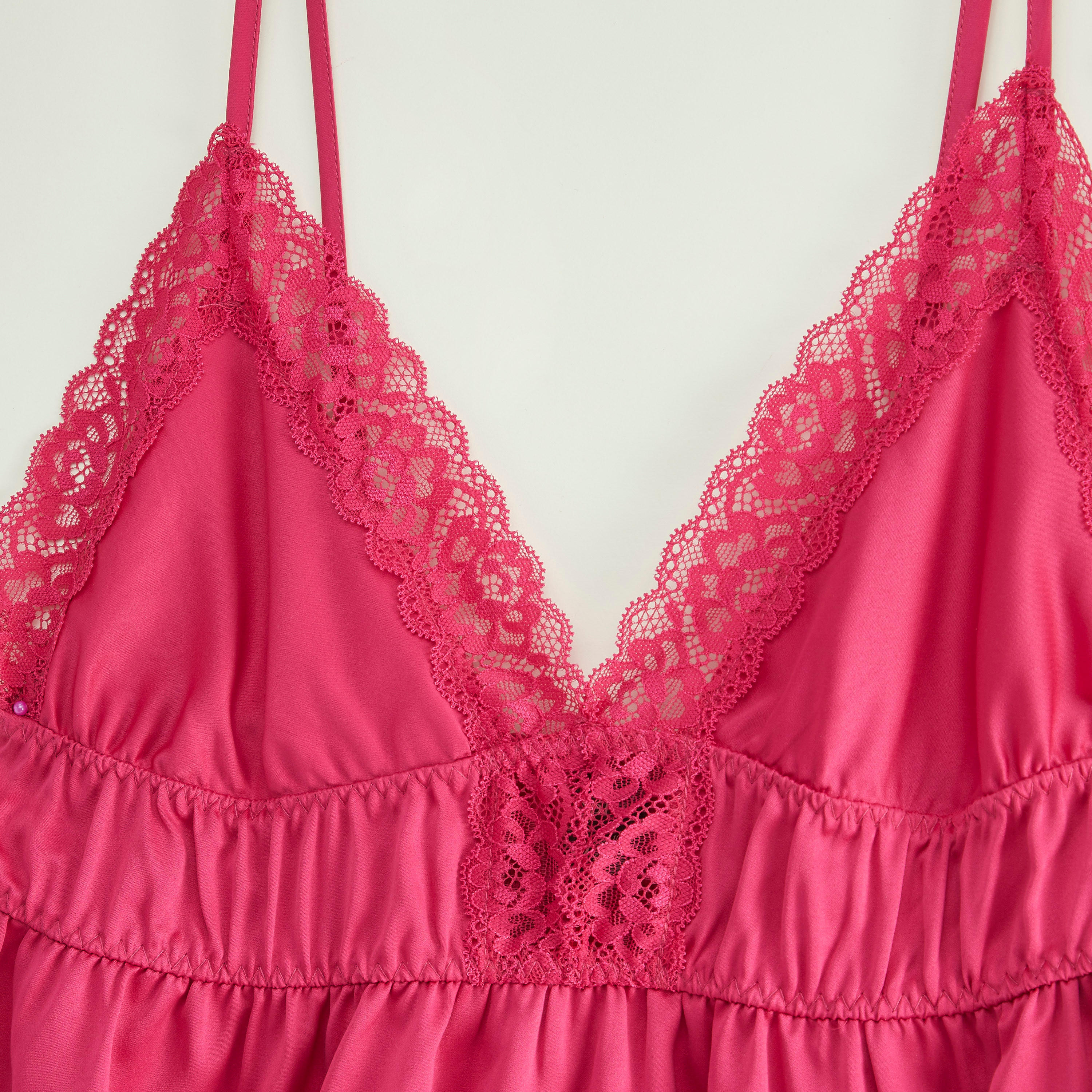 فستان نوم بتفاصيل دانتيل مع ثونج-women-clothing-nightwear-nighties-image-2