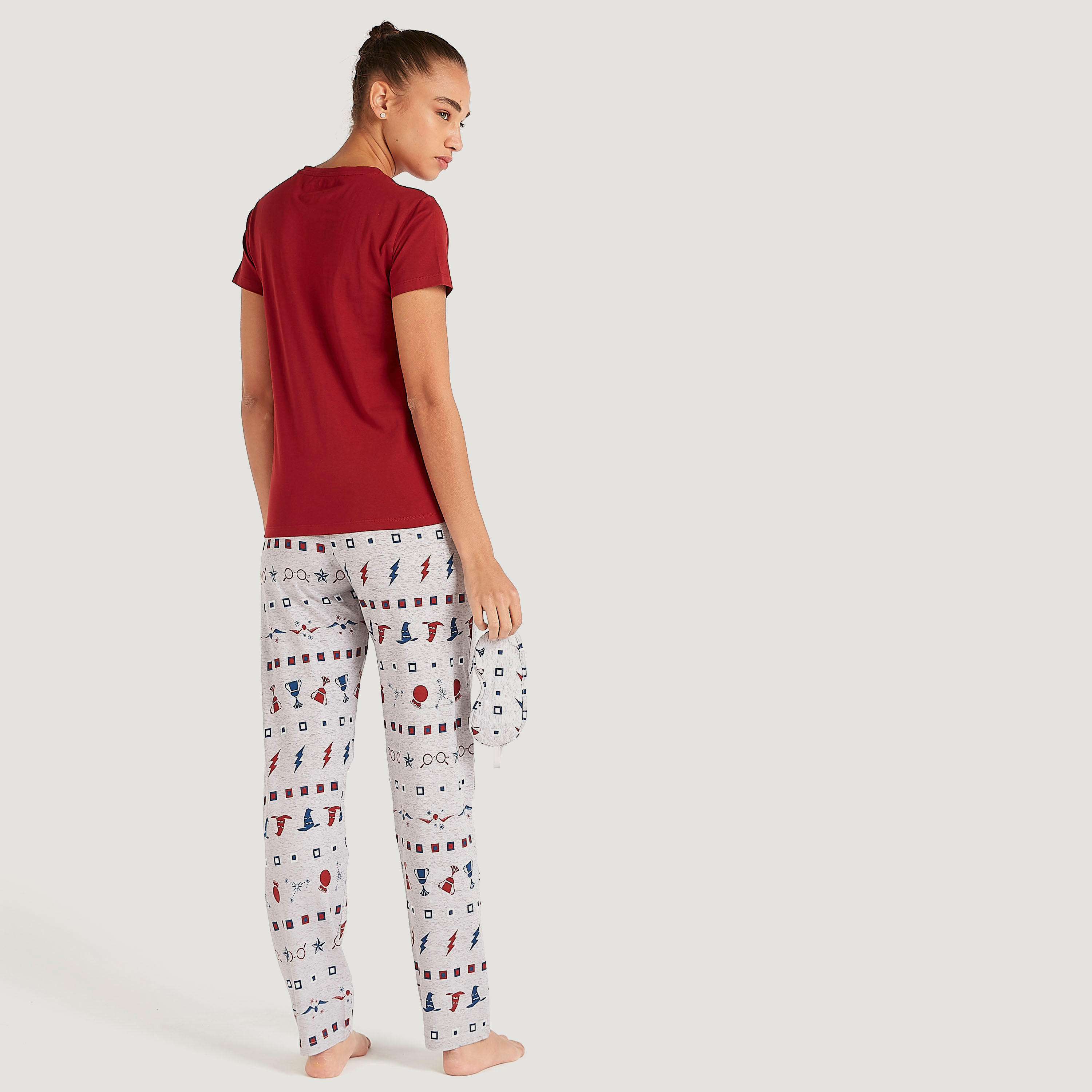 طقم من بنطلون بيجاما طويل وقميص بطبعات أزهار مع قناع للعين-women-clothing-nightwear-pyjamas-longsets-image-3