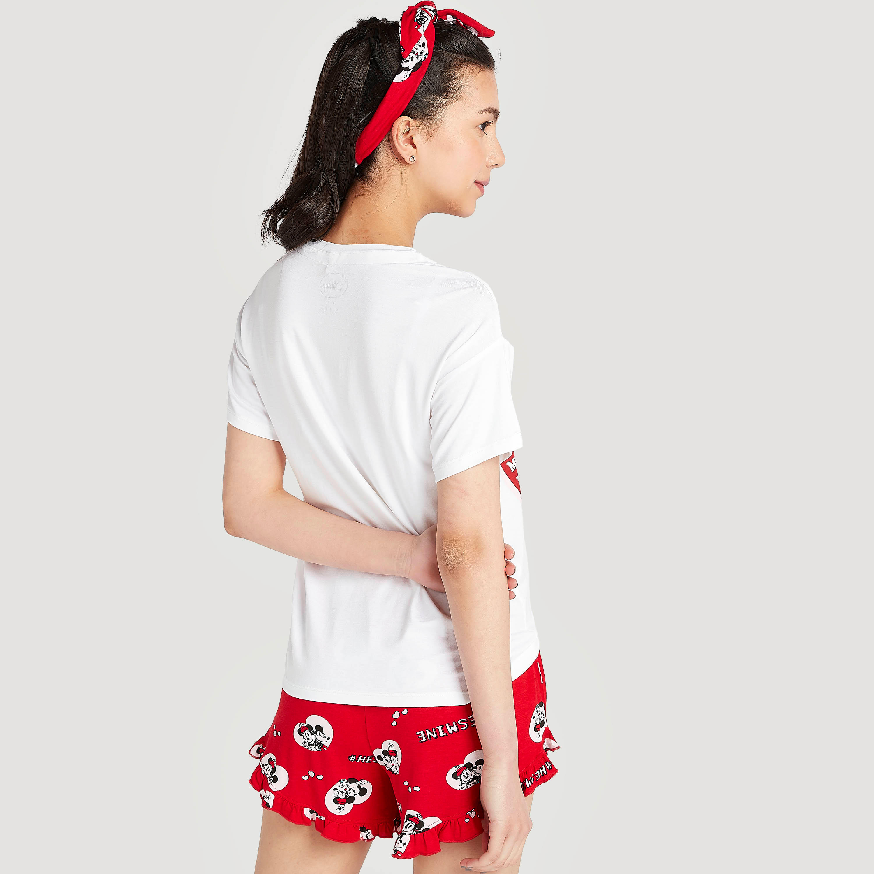 طقم من شورت وتيشيرت بطبعات ميكي ماوس-women-clothing-nightwear-pyjamas-longsets-image-1