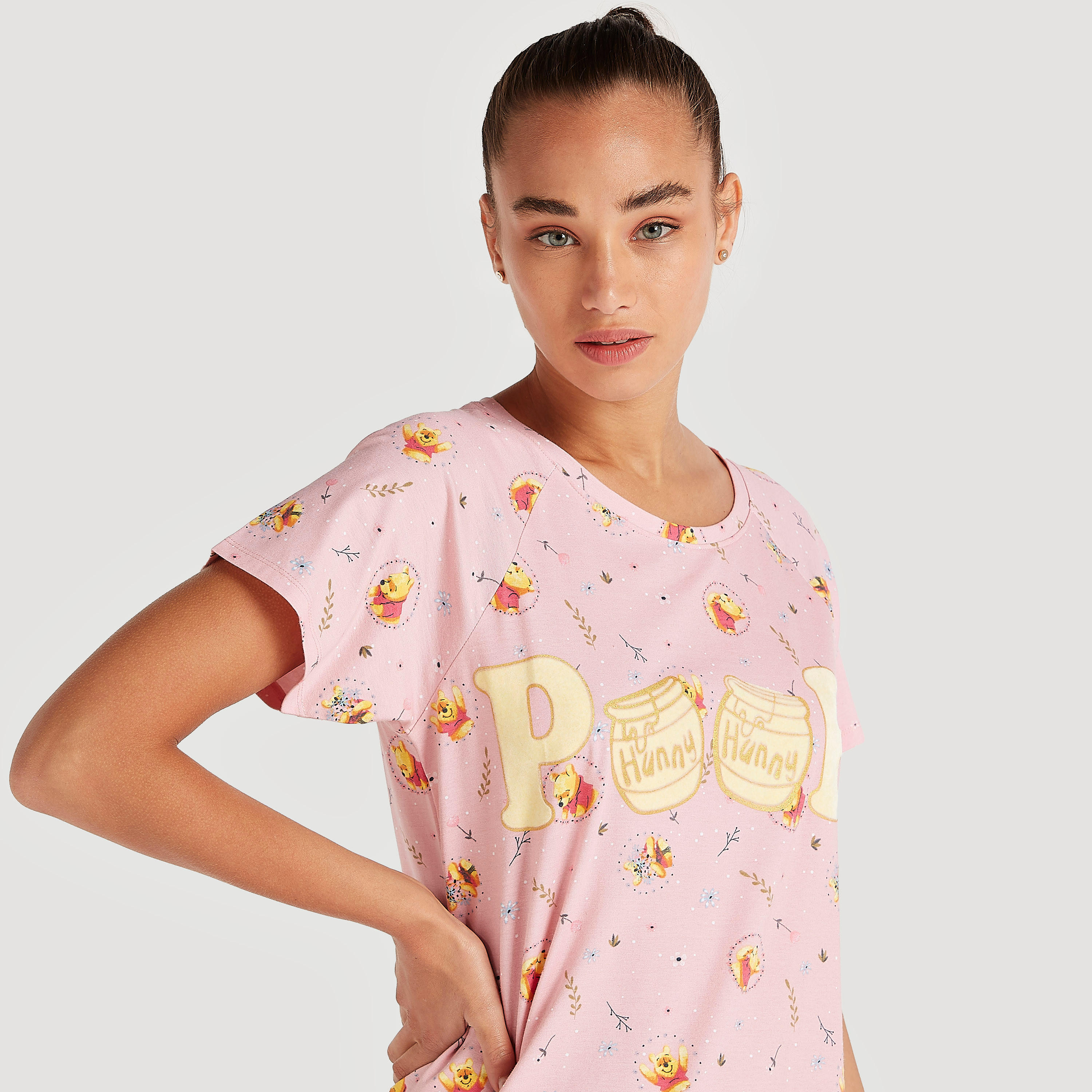 قميص نوم بتفاصيل كشكش - طقم من قطعتين-women-clothing-nightwear-nighties-image-3