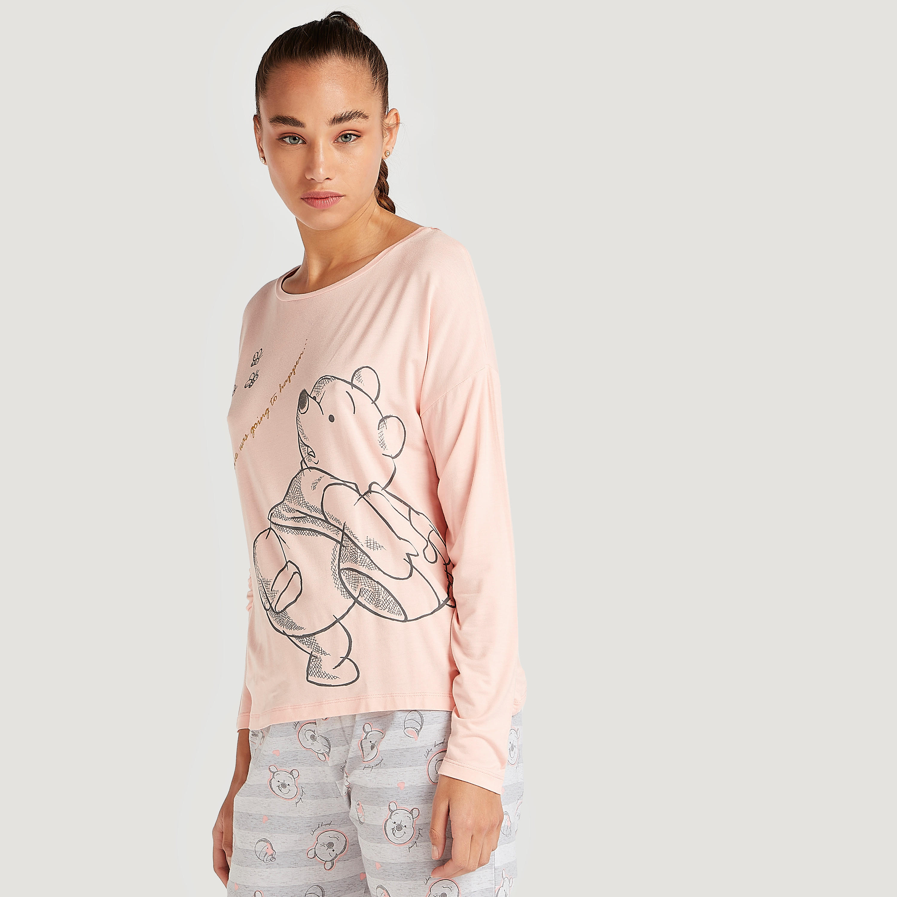 طقم بيجاما من بنطلون وتيشيرت بطبعات ويني ذا بوه-women-clothing-nightwear-pyjamas-longsets-image-5
