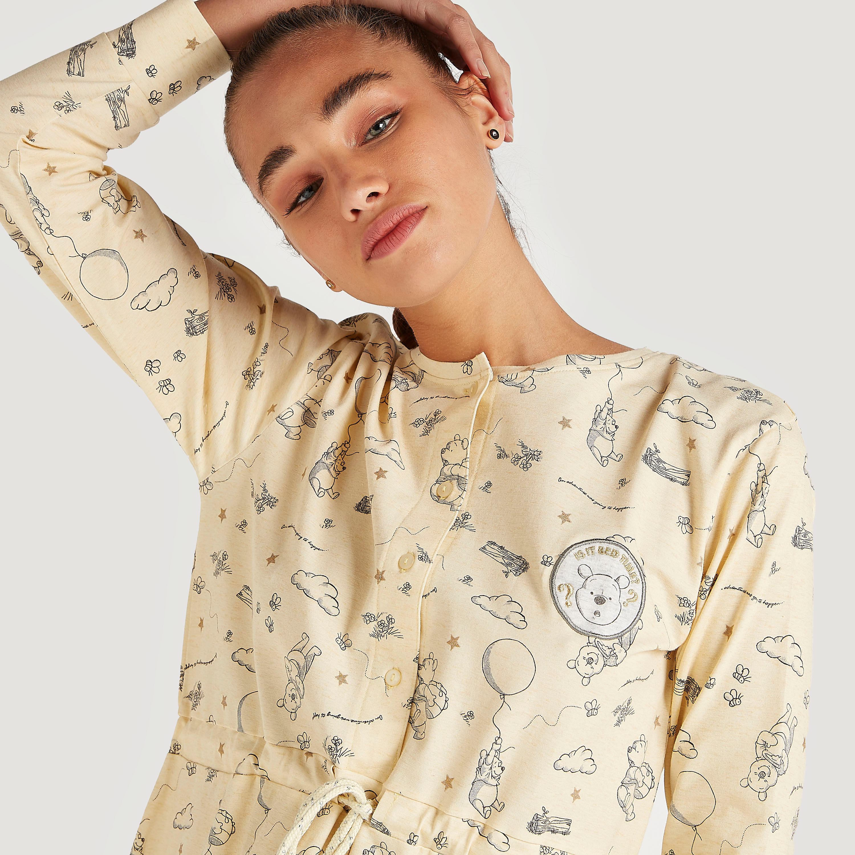 قميص نوم بطبعات ويني ذي بوه - طقم من قطعتين-women-clothing-nightwear-nighties-image-2