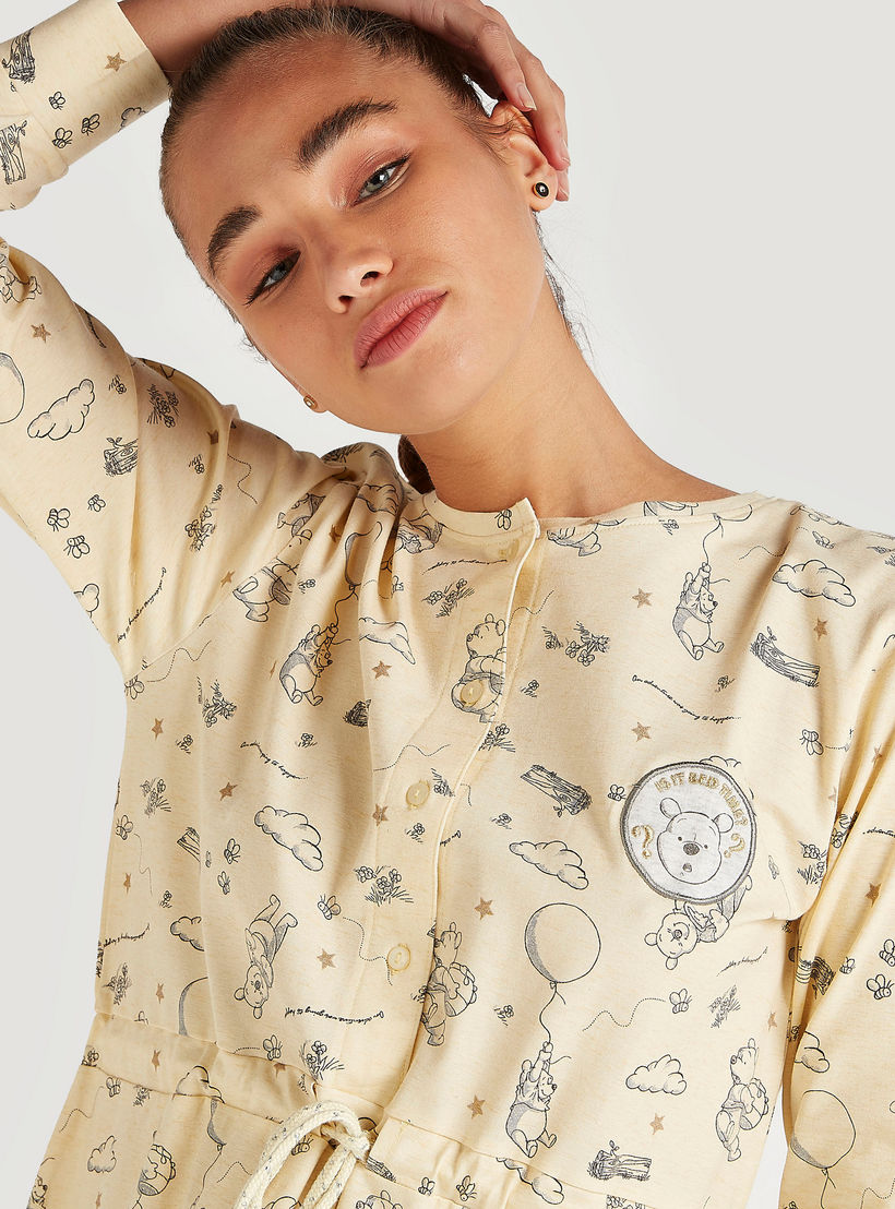 قميص نوم بطبعات ويني ذي بوه - طقم من قطعتين-women-clothing-nightwear-nighties-image-2