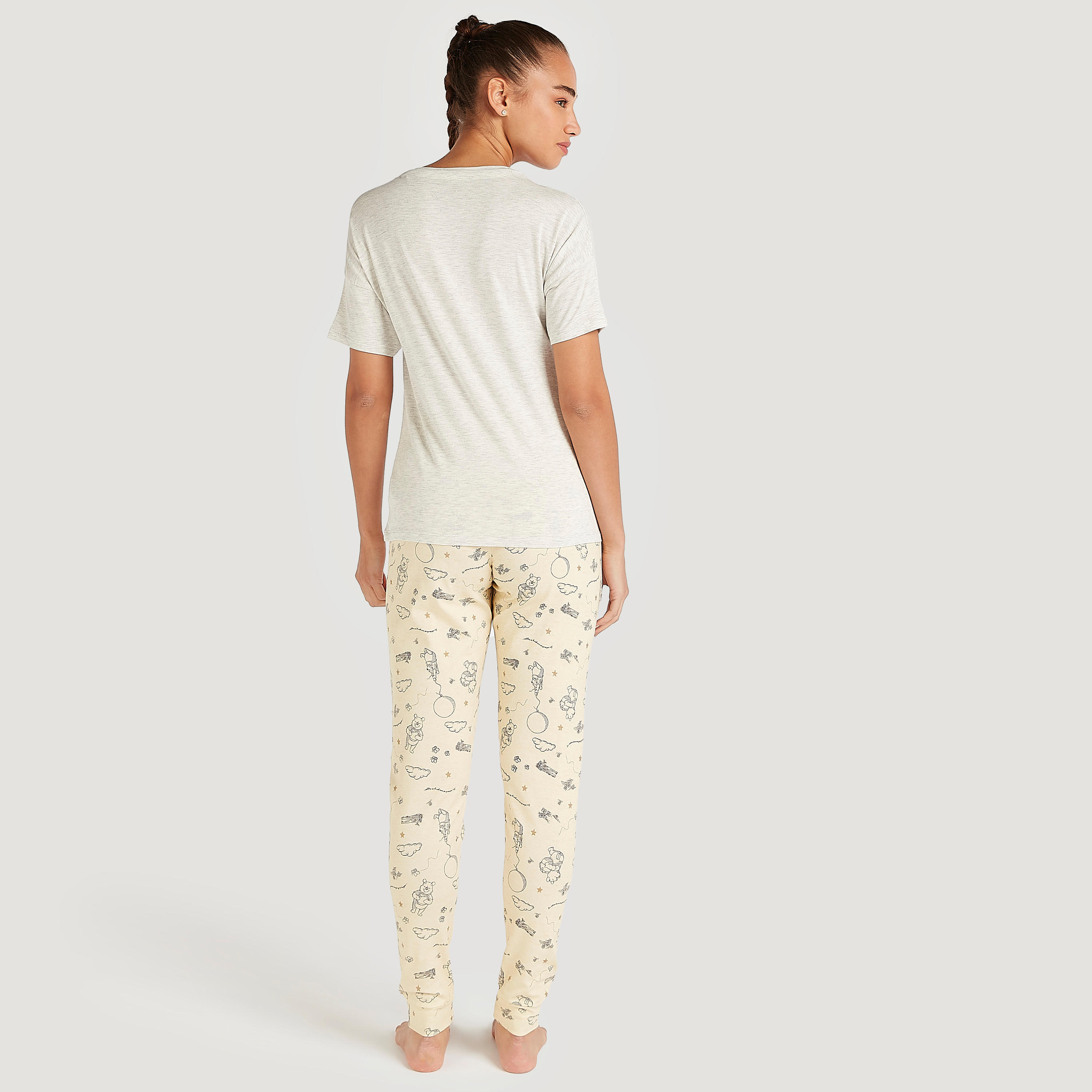 طقم بنطلون بيجاما طويل وتيشيرت بطبعات ويني ذا بوه-women-clothing-nightwear-pyjamas-longsets-image-4