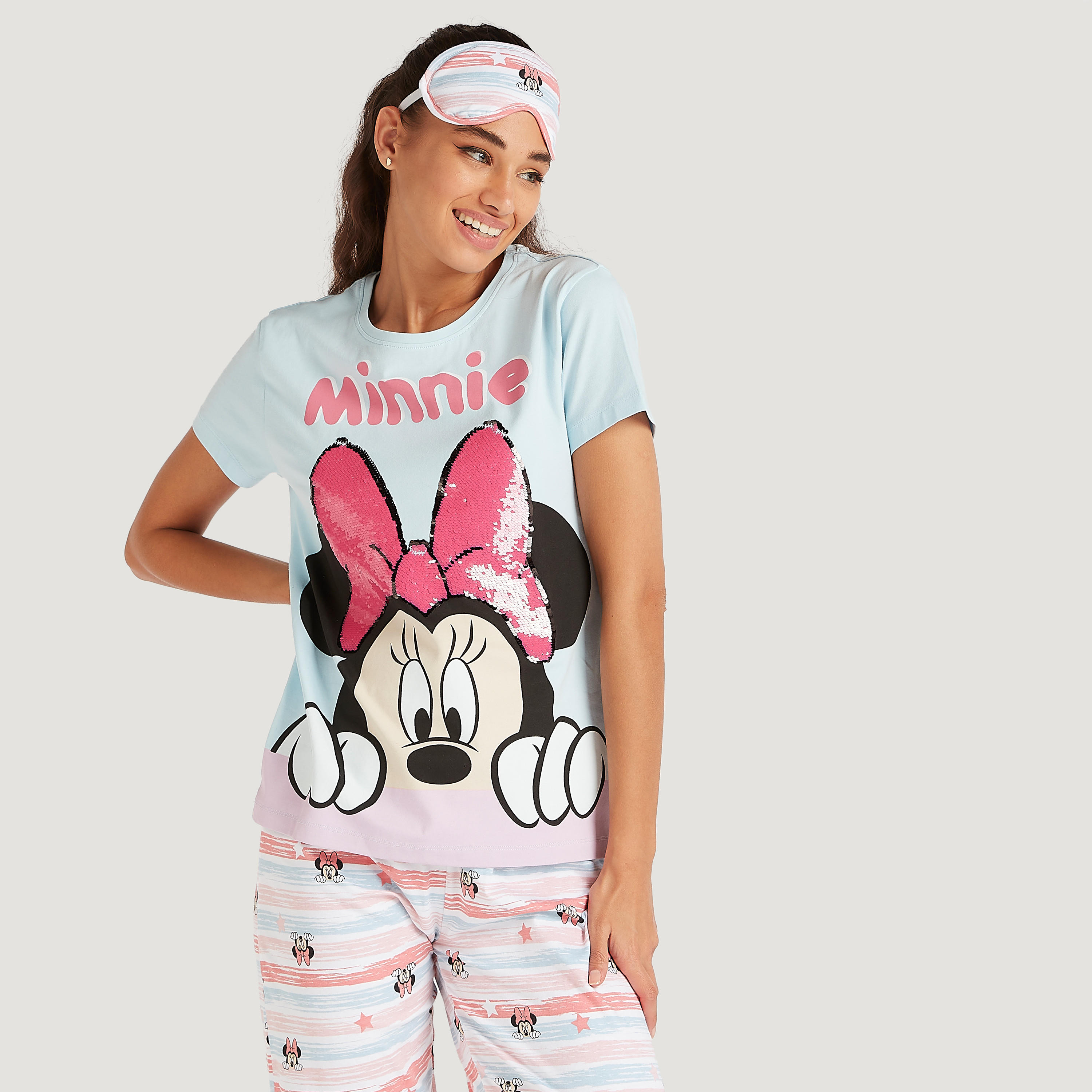 طقم من بنطلون بيجاما طويل وتيشيرت بطبعات ميني ماوس-women-clothing-nightwear-pyjamas-longsets-image-3