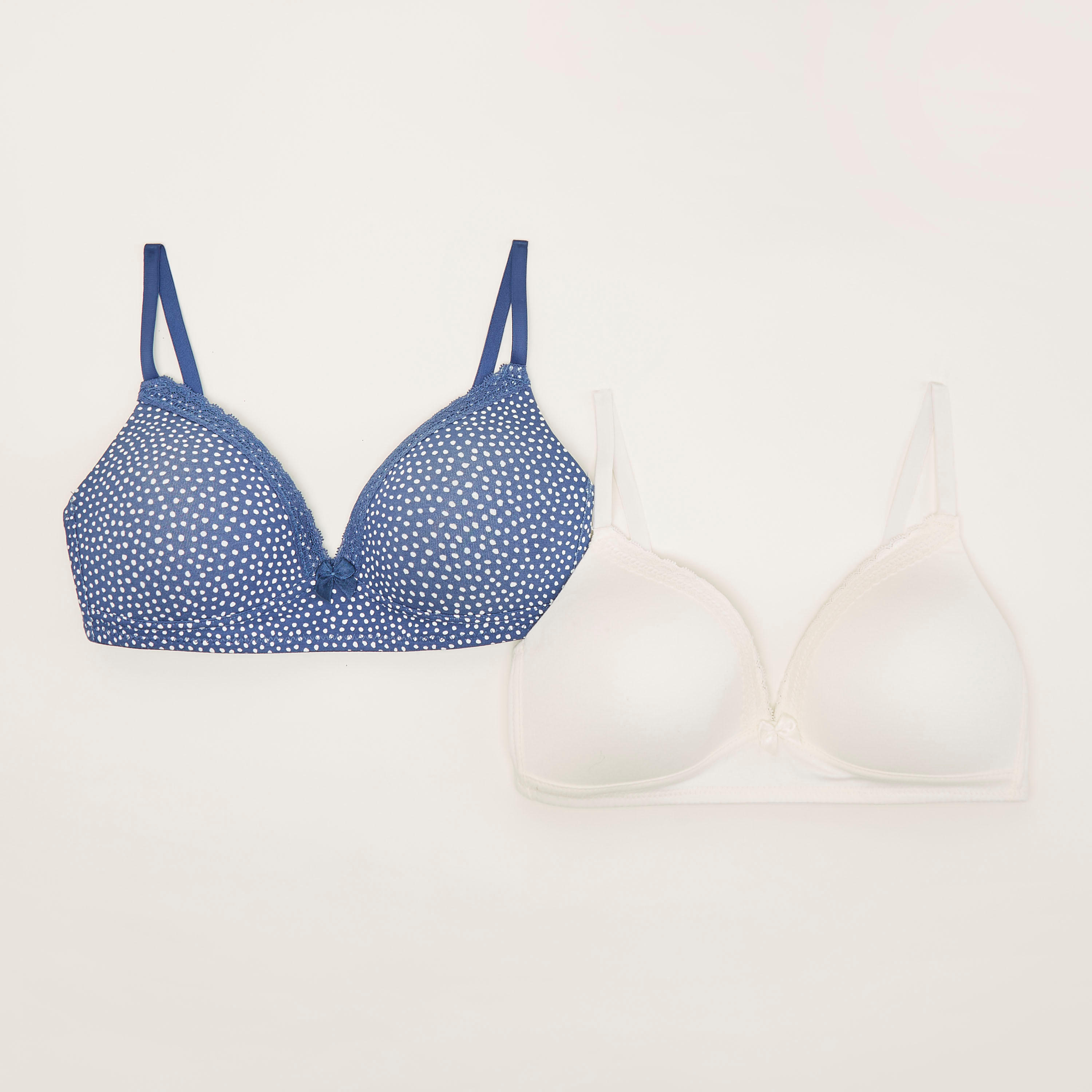 صدريّة تيشيرت مبطّنة متنوّعة بتفاصيل دانتيل - طقم من 2-women-clothing-lingerie-bras-image-1