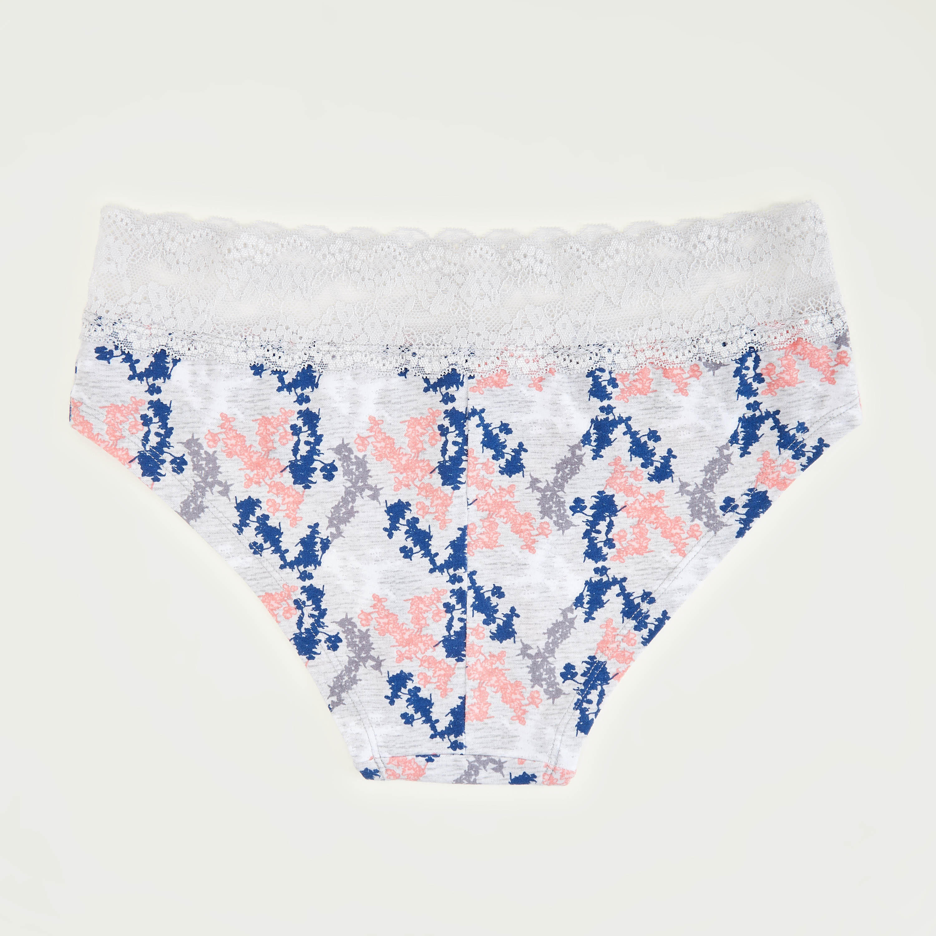 سروال داخلي بوي شورت بارز الملمس بخصر مطّاطي وتفاصيل دانتيل-women-clothing-lingerie-panties-image-3