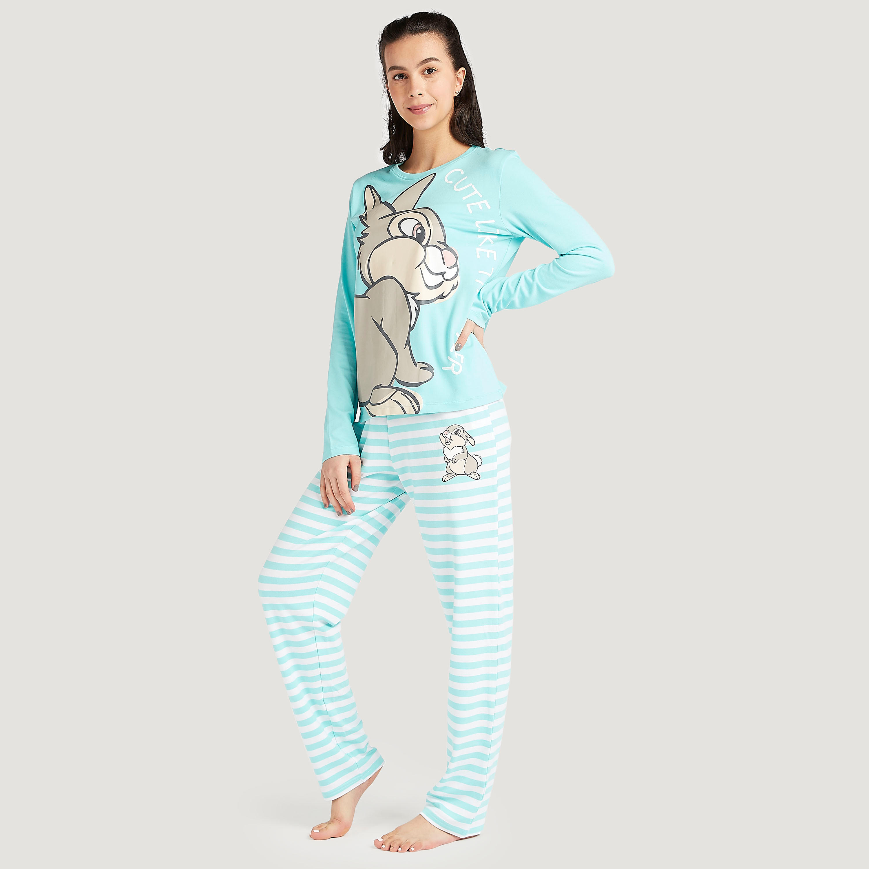 طقم من بنطلون بيجاما مخطّط وتيشيرت بأكمام طويلة وطبعات ثامبر-women-clothing-nightwear-pyjamas-longsets-image-2