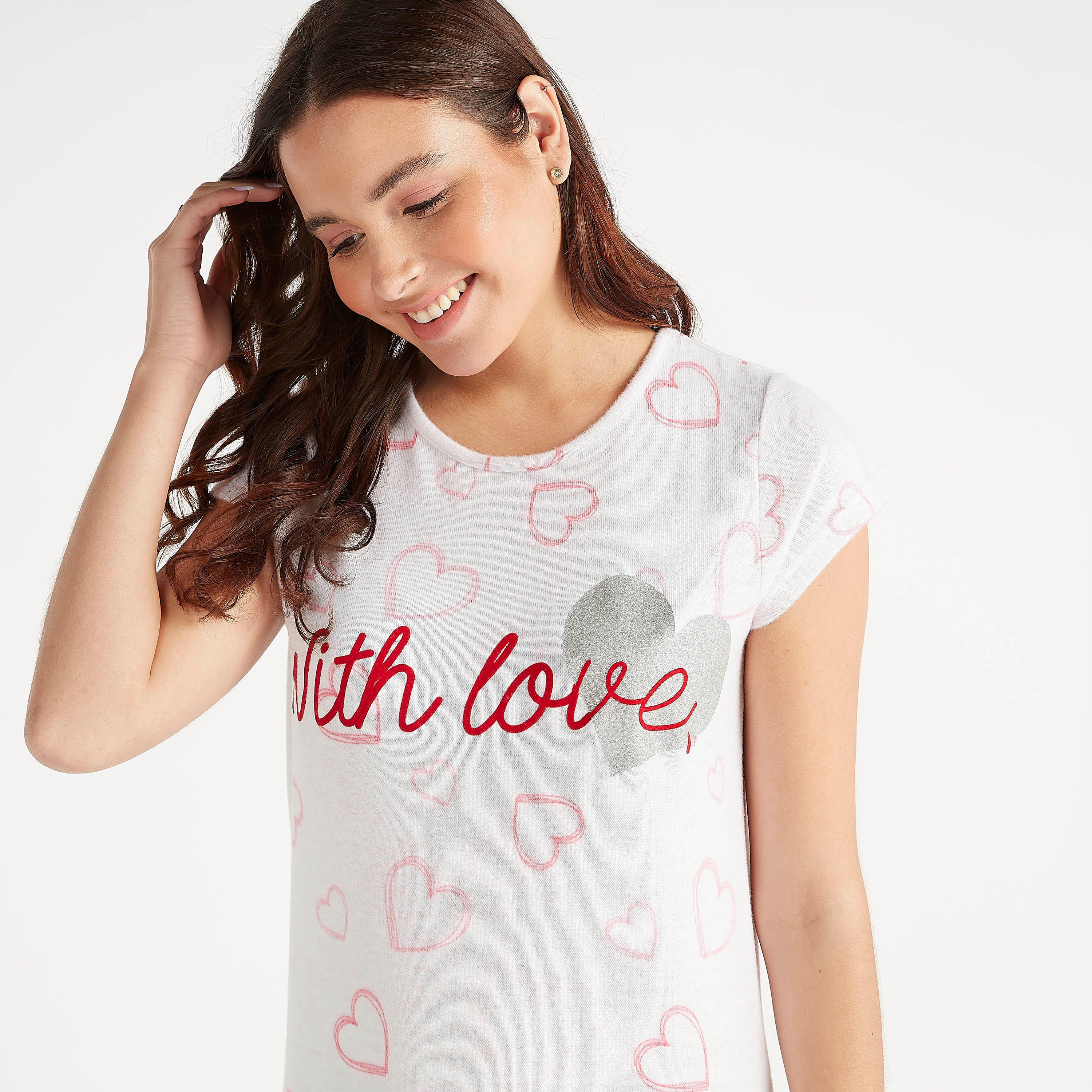 فستان نوم بطبعات وياقة مستديرة وأكمام كاب-women-clothing-nightwear-nighties-image-2