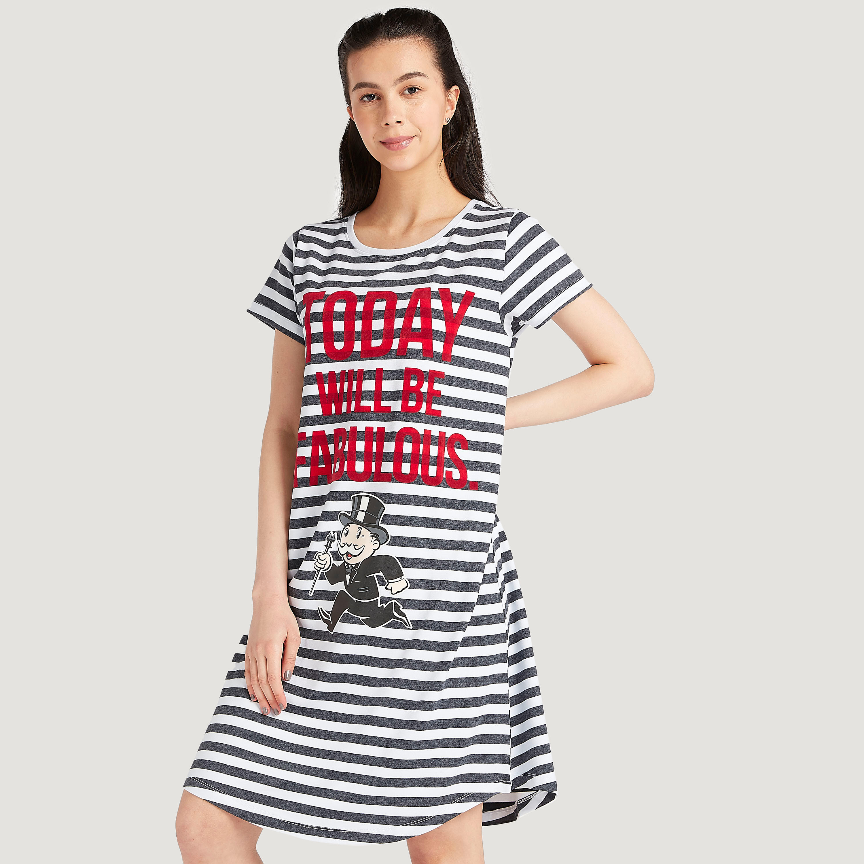 فستان نوم بياقة ضيقة وأكمام قصيرة وطبعات-women-clothing-nightwear-nighties-image-1
