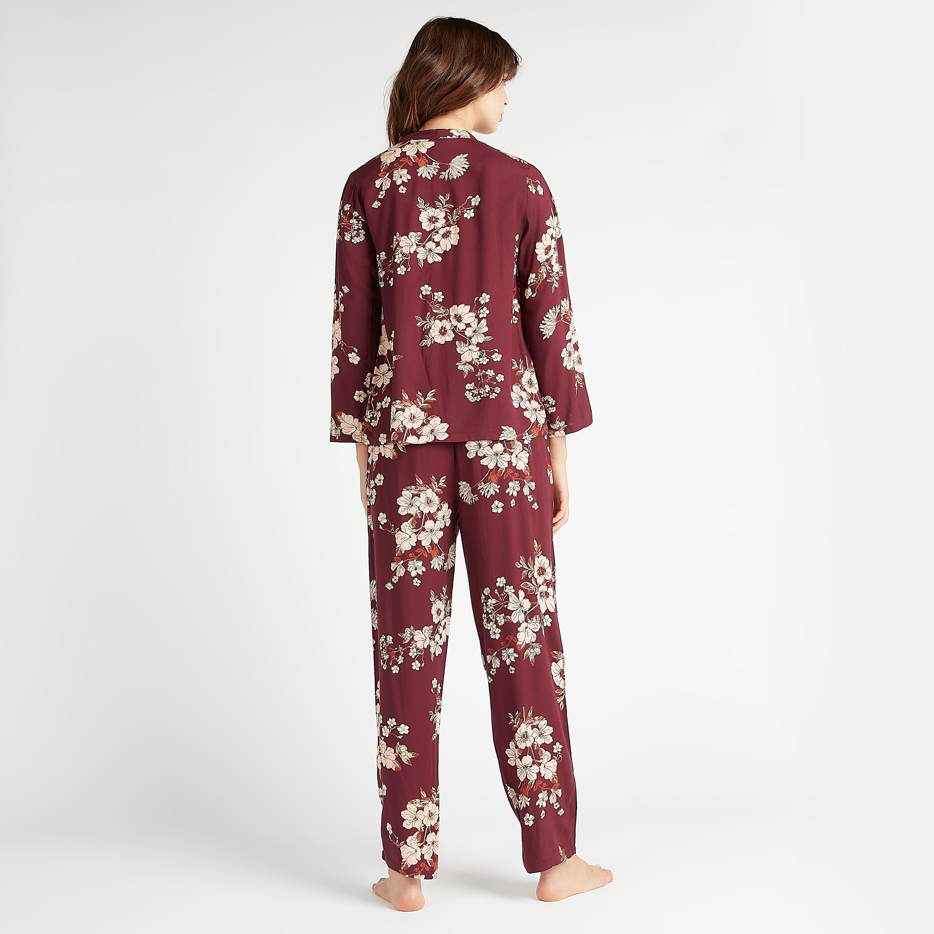 طقم مستدام من بنطلون بيجاما طويل وبلوزة بطبعات أزهار-women-clothing-nightwear-pyjamas-longsets-image-4