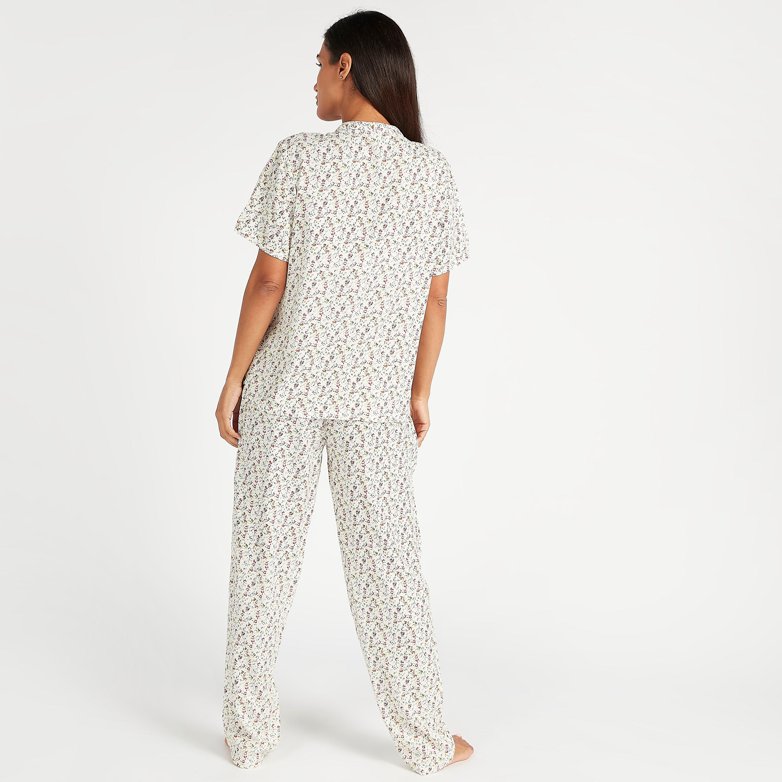 طقم مستدام من بنطلون بيجاما وبلوزة بأكمام قصيرة وطبعات-women-clothing-nightwear-pyjamas-longsets-image-3