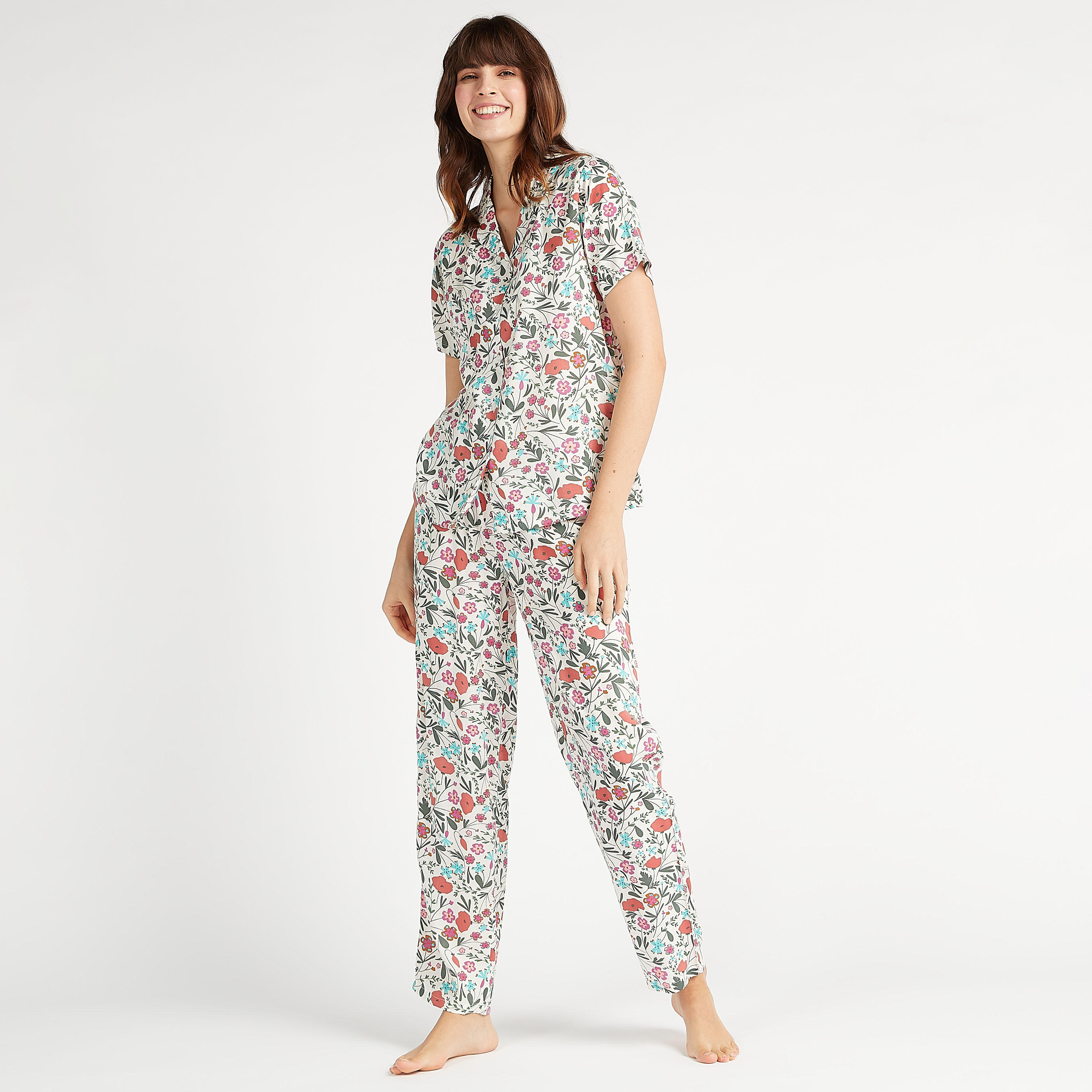 طقم مستدام من بنطلون بيجاما وقميص بأكمام قصيرة وطبعات-women-clothing-nightwear-pyjamas-longsets-image-1