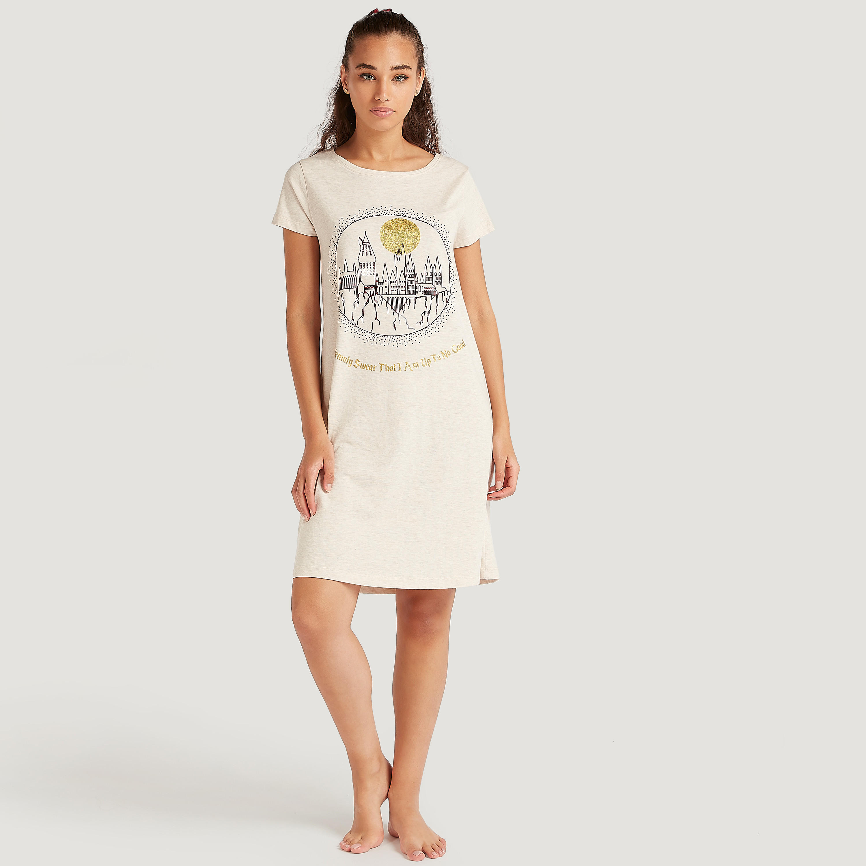 فستان مستدام بأكمام قصيرة وياقة مستديرة وطبعات - طقم من  قطعتين-women-clothing-nightwear-nighties-image-1