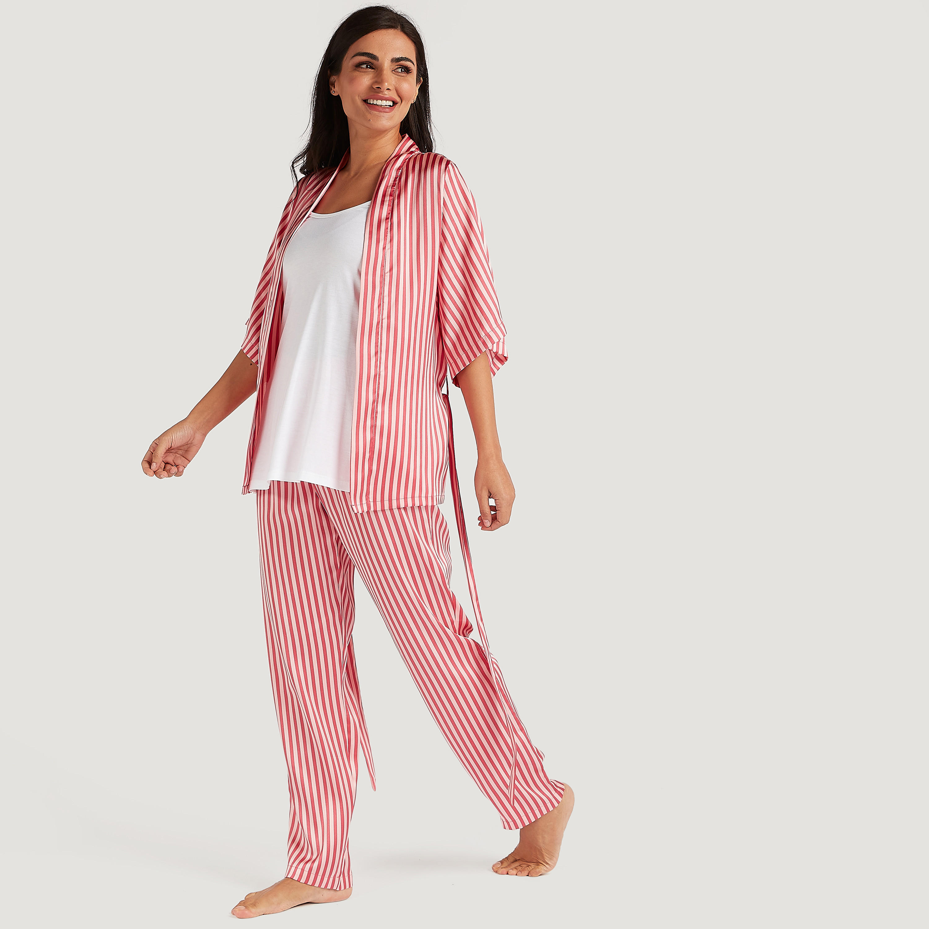طقم من بنطلون بيجاما طويل بأربطة وقميص نوم مخطّط-women-clothing-nightwear-pyjamas-longsets-image-1