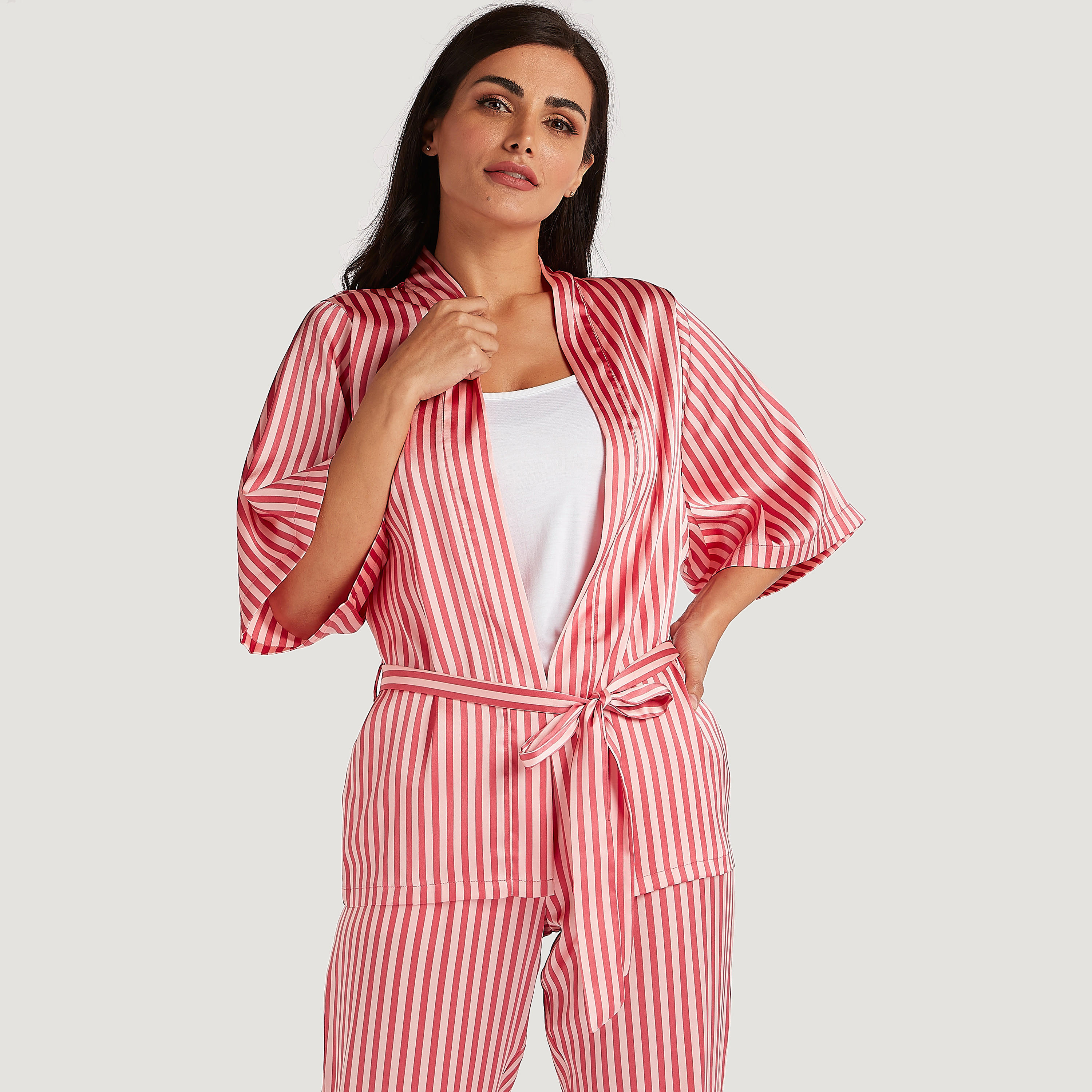 طقم من بنطلون بيجاما طويل بأربطة وقميص نوم مخطّط-women-clothing-nightwear-pyjamas-longsets-image-2