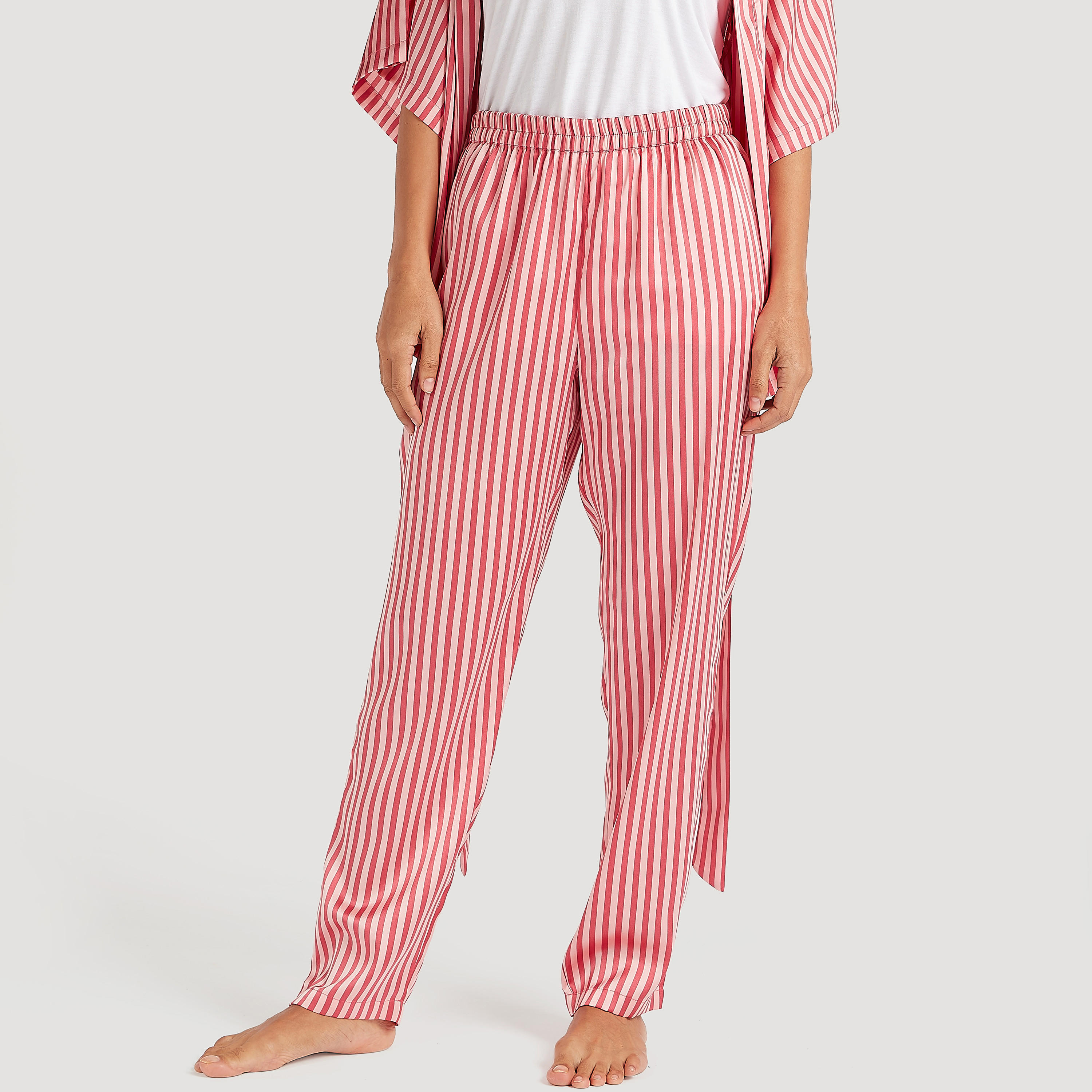 طقم من بنطلون بيجاما طويل بأربطة وقميص نوم مخطّط-women-clothing-nightwear-pyjamas-longsets-image-5