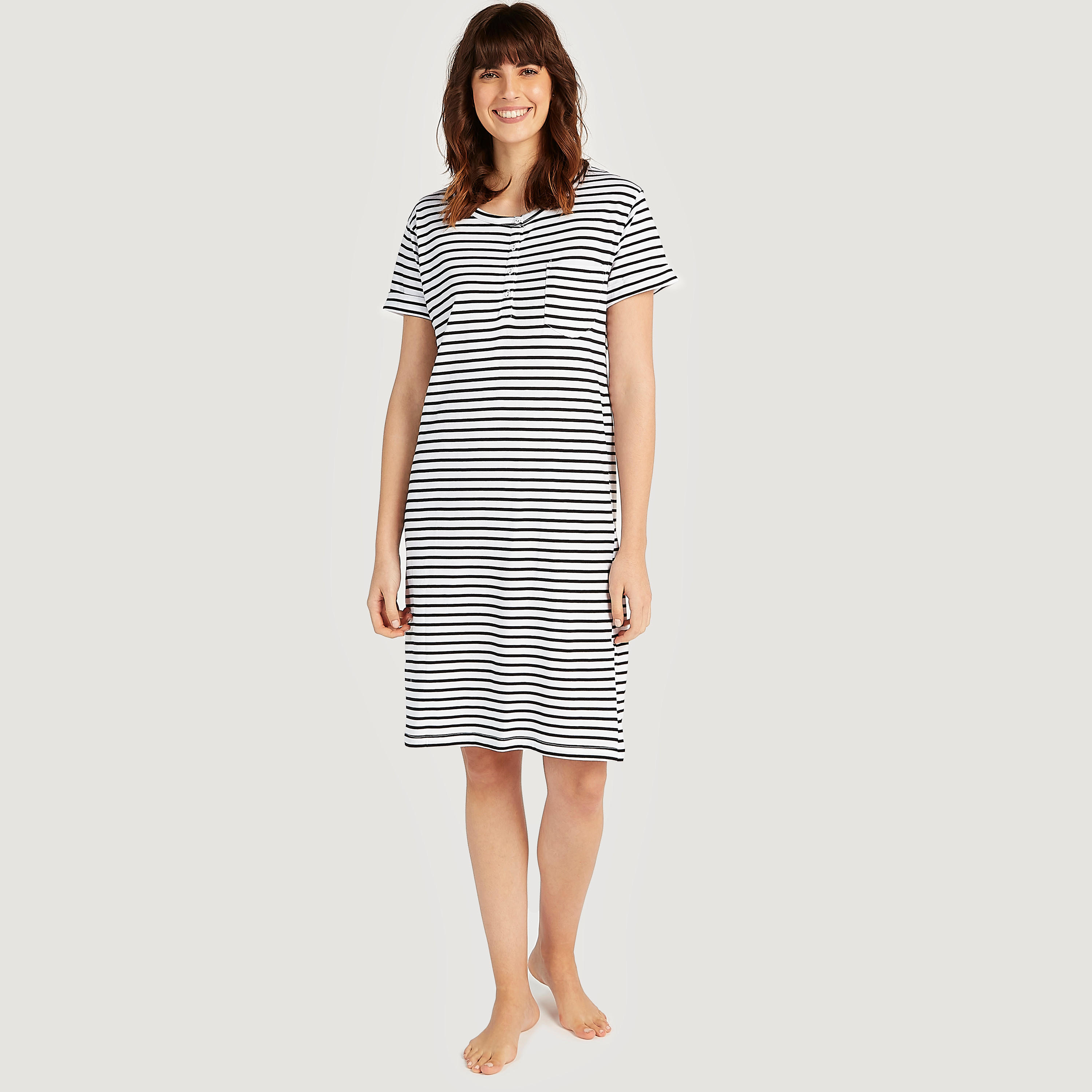 قميص نوم مستدام مخطّط بأكمام قصيرة وياقة هينلي-women-clothing-nightwear-nighties-image-2