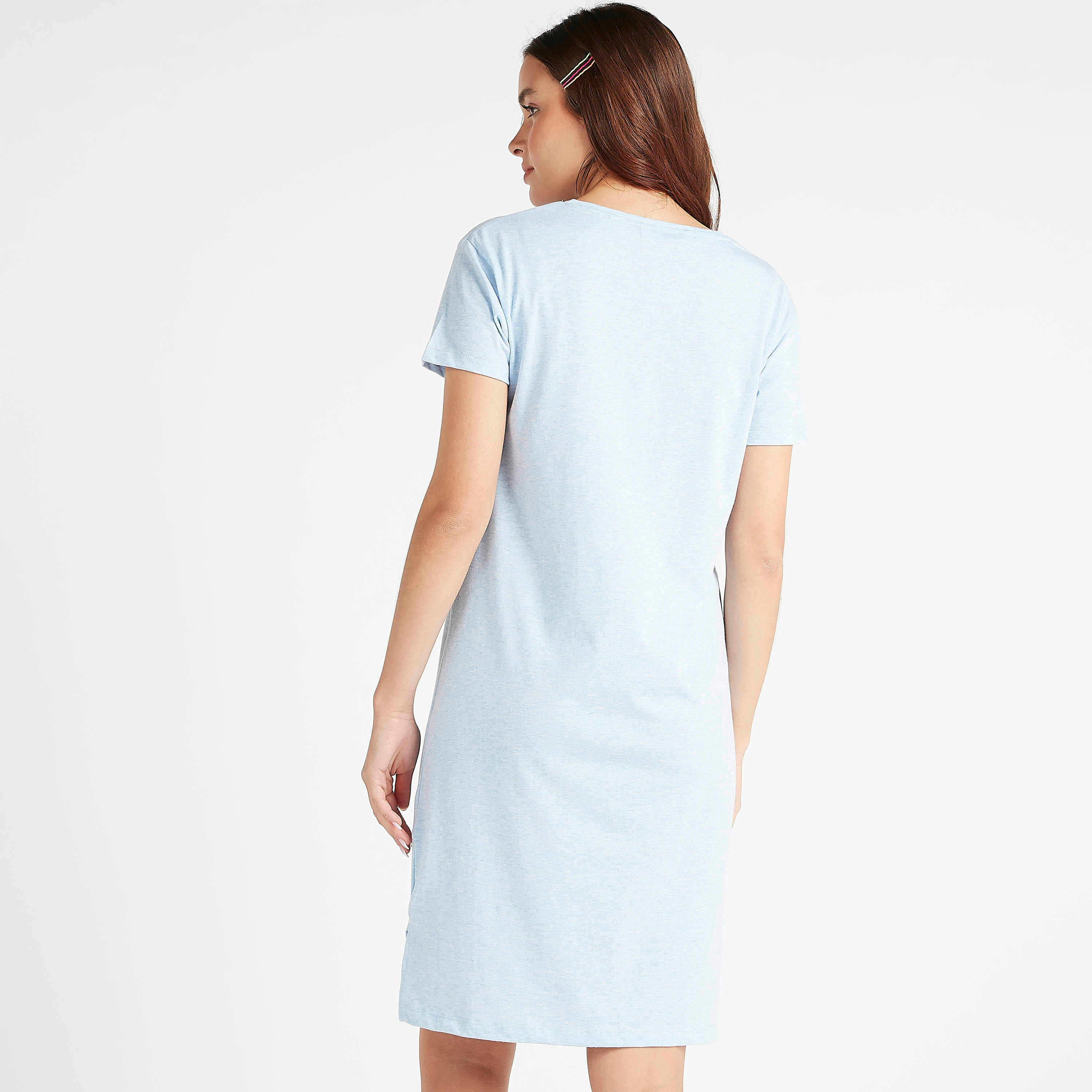 قميص نوم مستدام بياقة ضيّقة وأكمام قصيرة وطبعات-women-clothing-nightwear-nighties-image-4