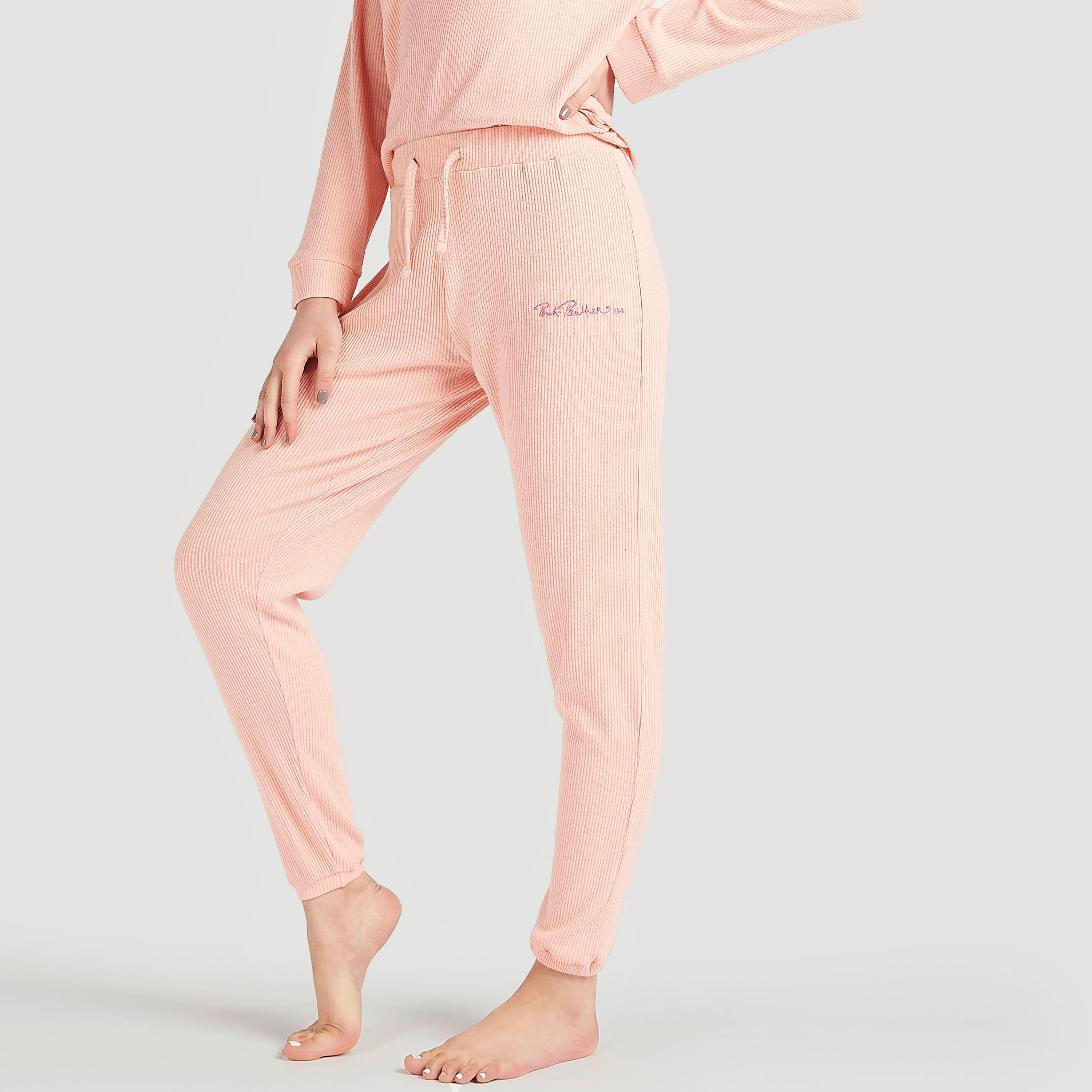 طقم بنطلون رياضي وتيشيرت بأكمام طويلة وطبعات بينك بانتر-women-clothing-nightwear-pyjamas-longsets-image-5
