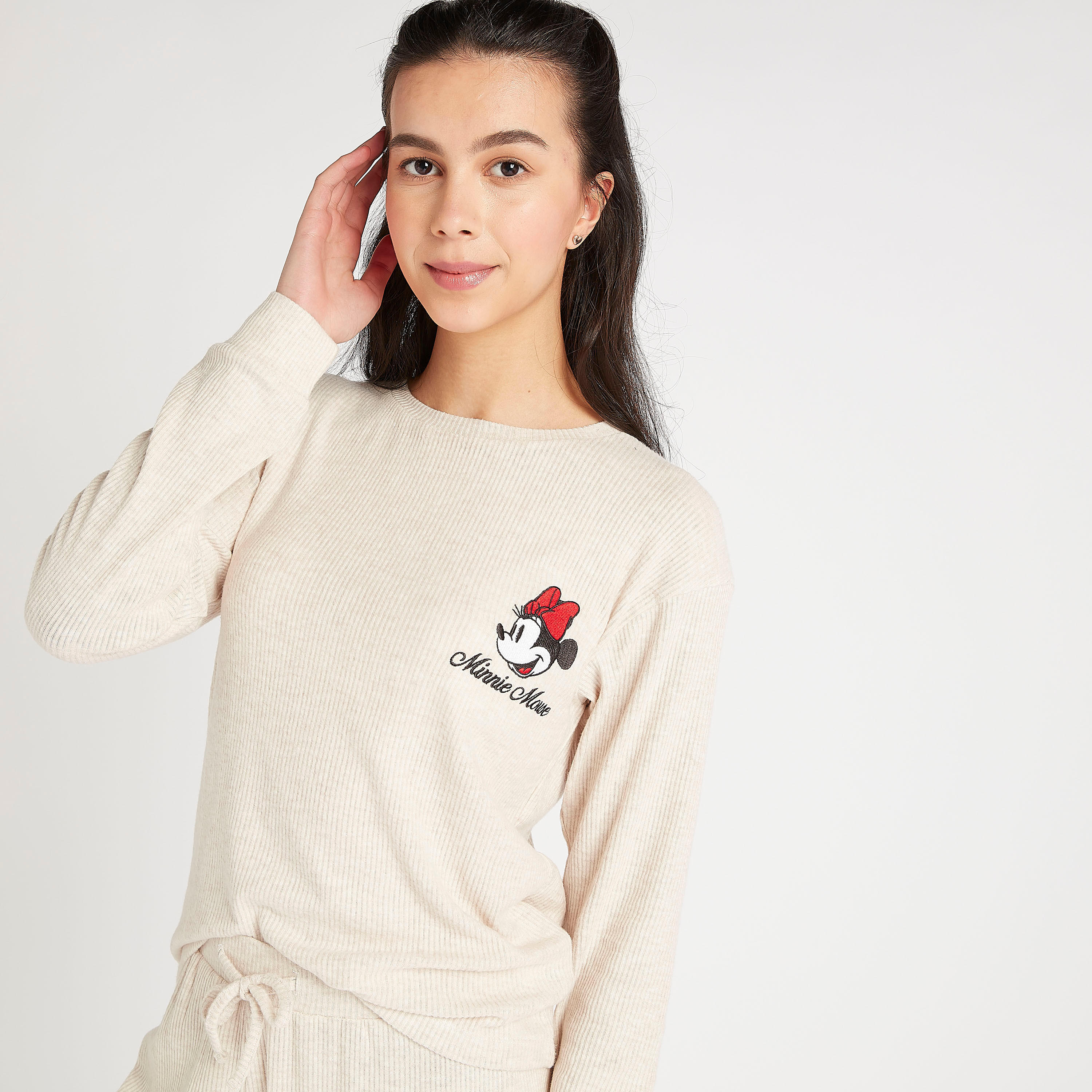 طقم بنطلون بيجاما طويل وتيشيرت بارز الملمس بتطريز ميني ماوس-women-clothing-nightwear-pyjamas-longsets-image-1