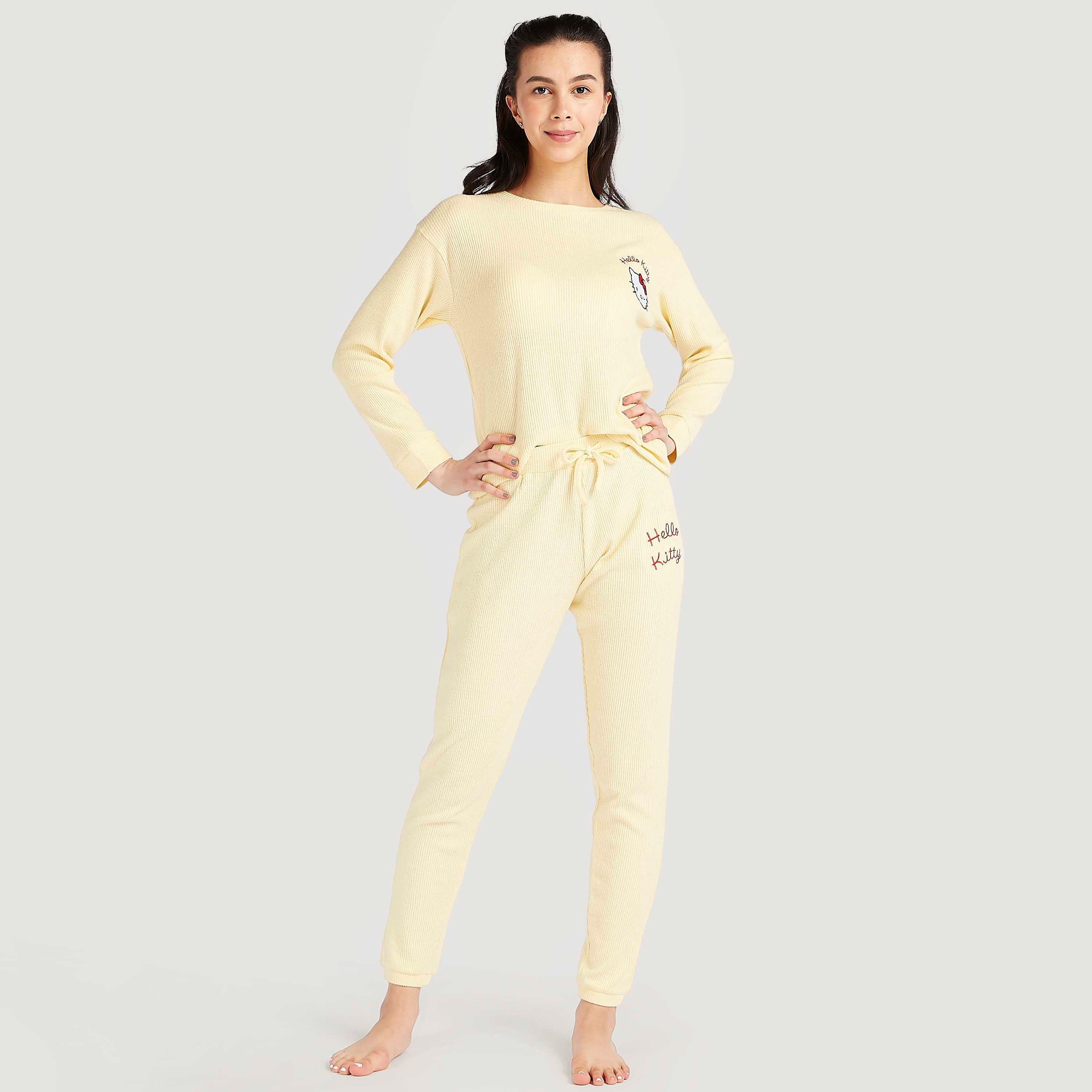 طقم بنطلون بيجاما وبلوزة بياقة مستديرة بطبعات هاللو كيتي-women-clothing-nightwear-pyjamas-longsets-image-2