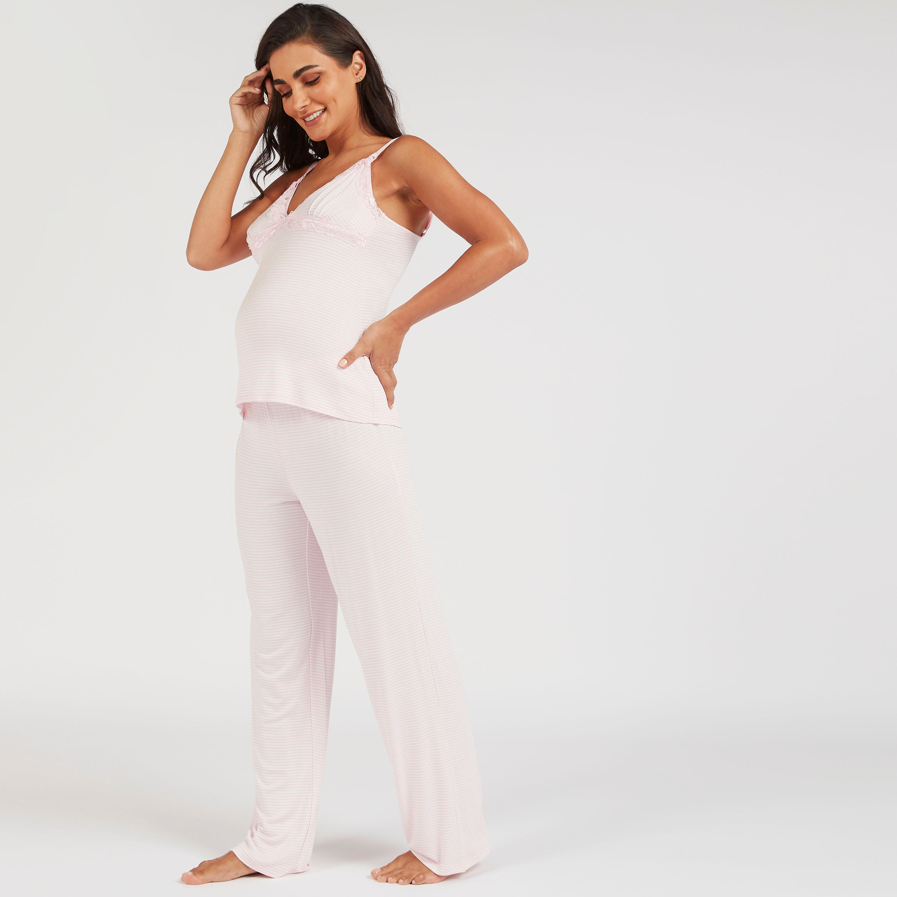 طقم بنطلون بيجاما وبلوزة كامي بتفاصيل دانتيل مخطّطة-women-clothing-maternity-nightwear-image-6