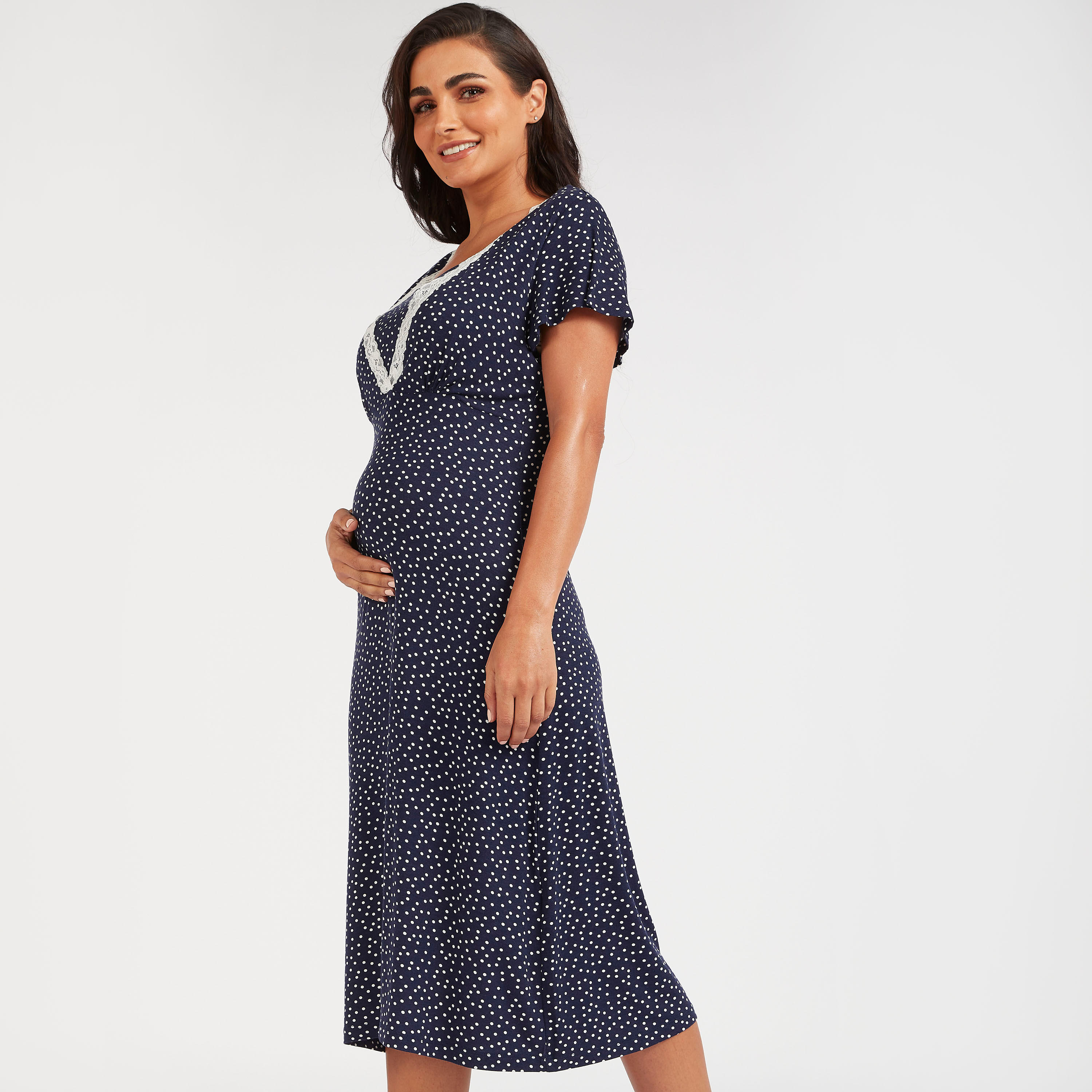قميص نوم للحوامل بأكمام قصيرة وطبعات وتفاصيل دانتيل-women-clothing-maternity-nightwear-image-1