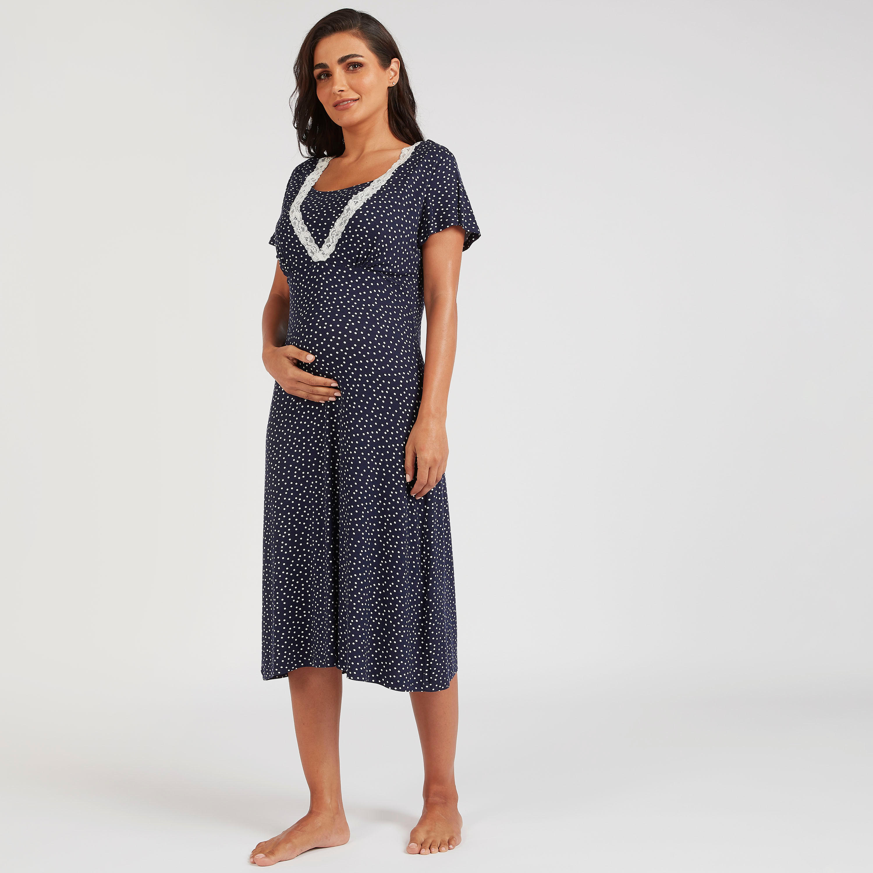 قميص نوم للحوامل بأكمام قصيرة وطبعات وتفاصيل دانتيل-women-clothing-maternity-nightwear-image-2