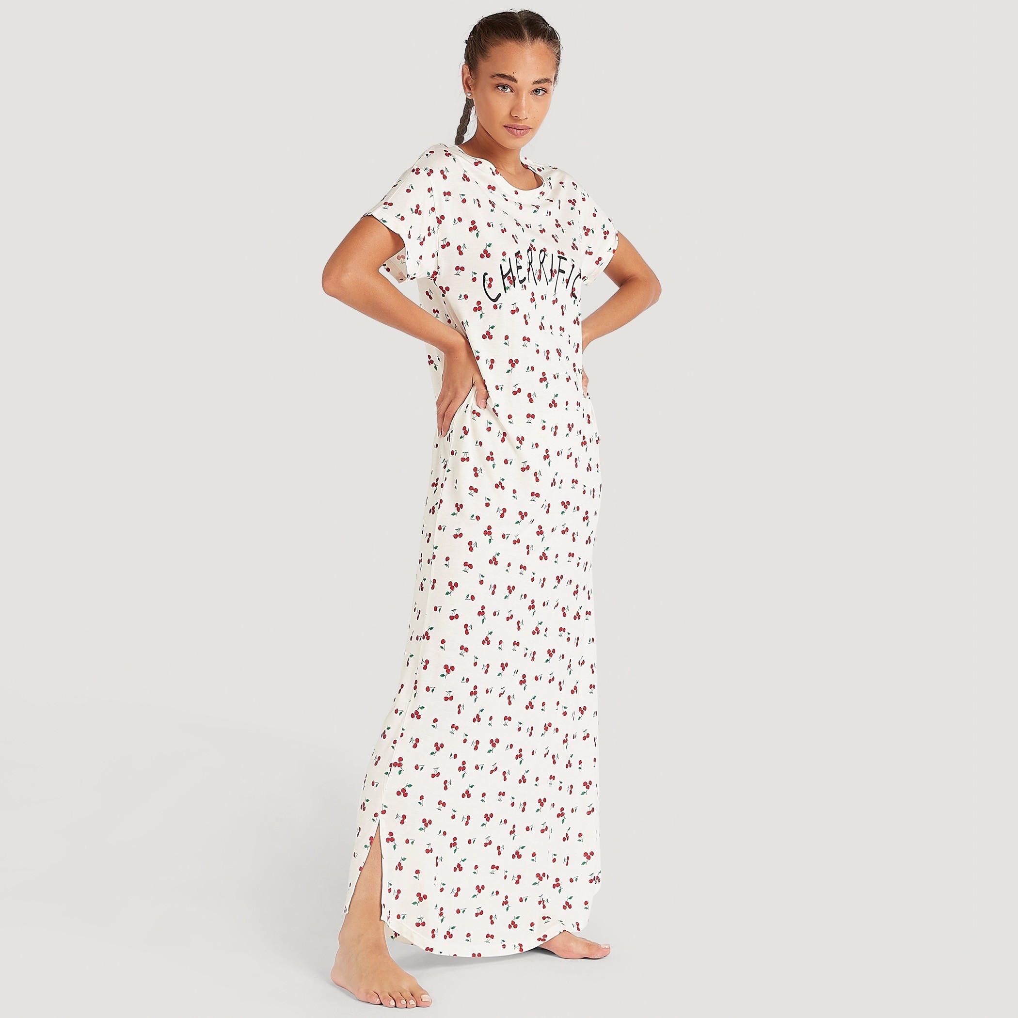 قميص نوم بياقة مستديرة وأكمام قصيرة وطبعات-women-clothing-nightwear-nighties-image-1