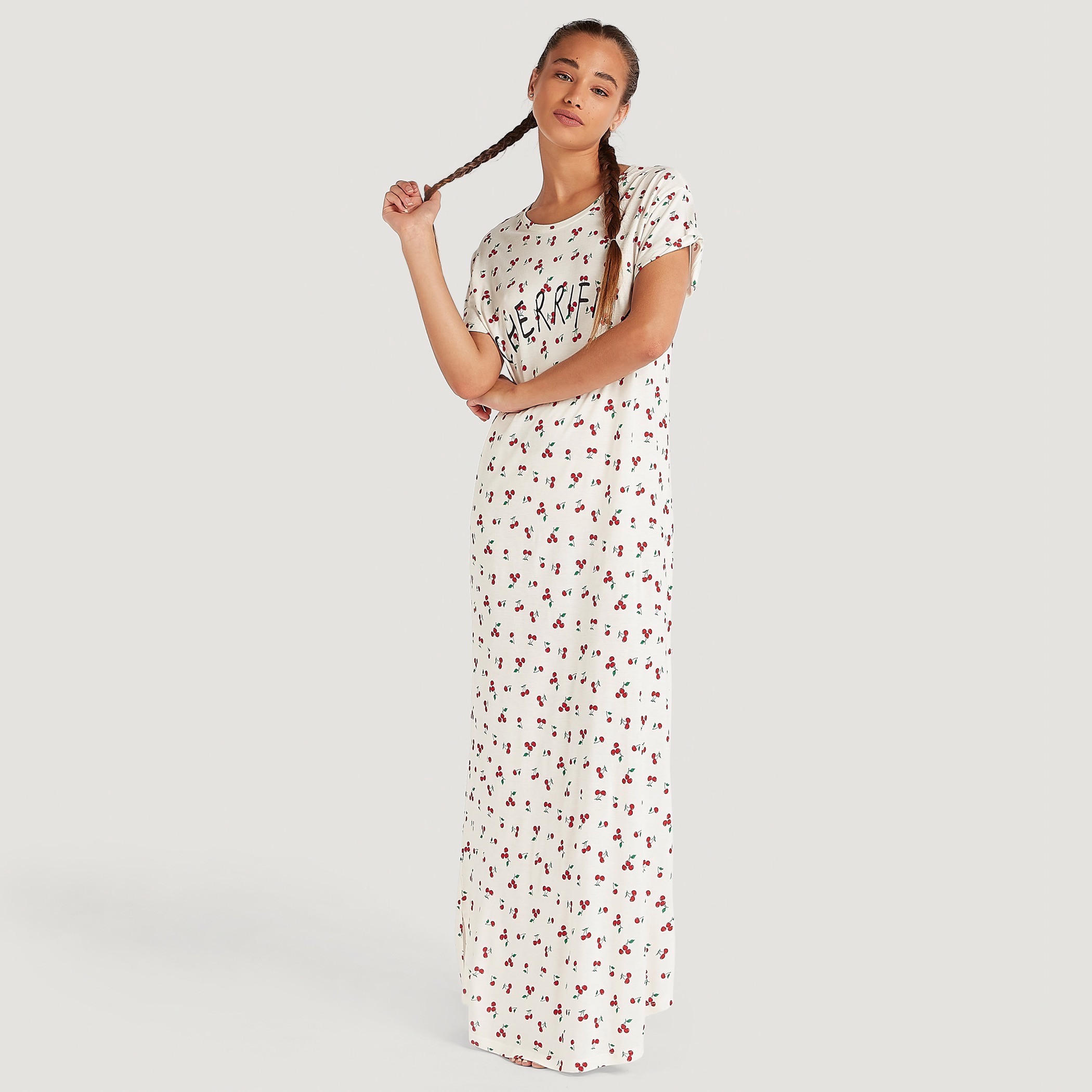 قميص نوم بياقة مستديرة وأكمام قصيرة وطبعات-women-clothing-nightwear-nighties-image-2
