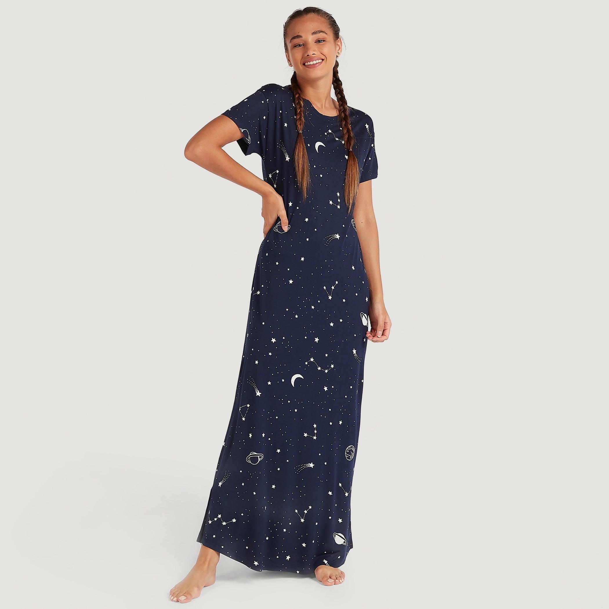 قميص نوم بياقة مستديرة وأكمام قصيرة وطبعات-women-clothing-nightwear-nighties-image-1