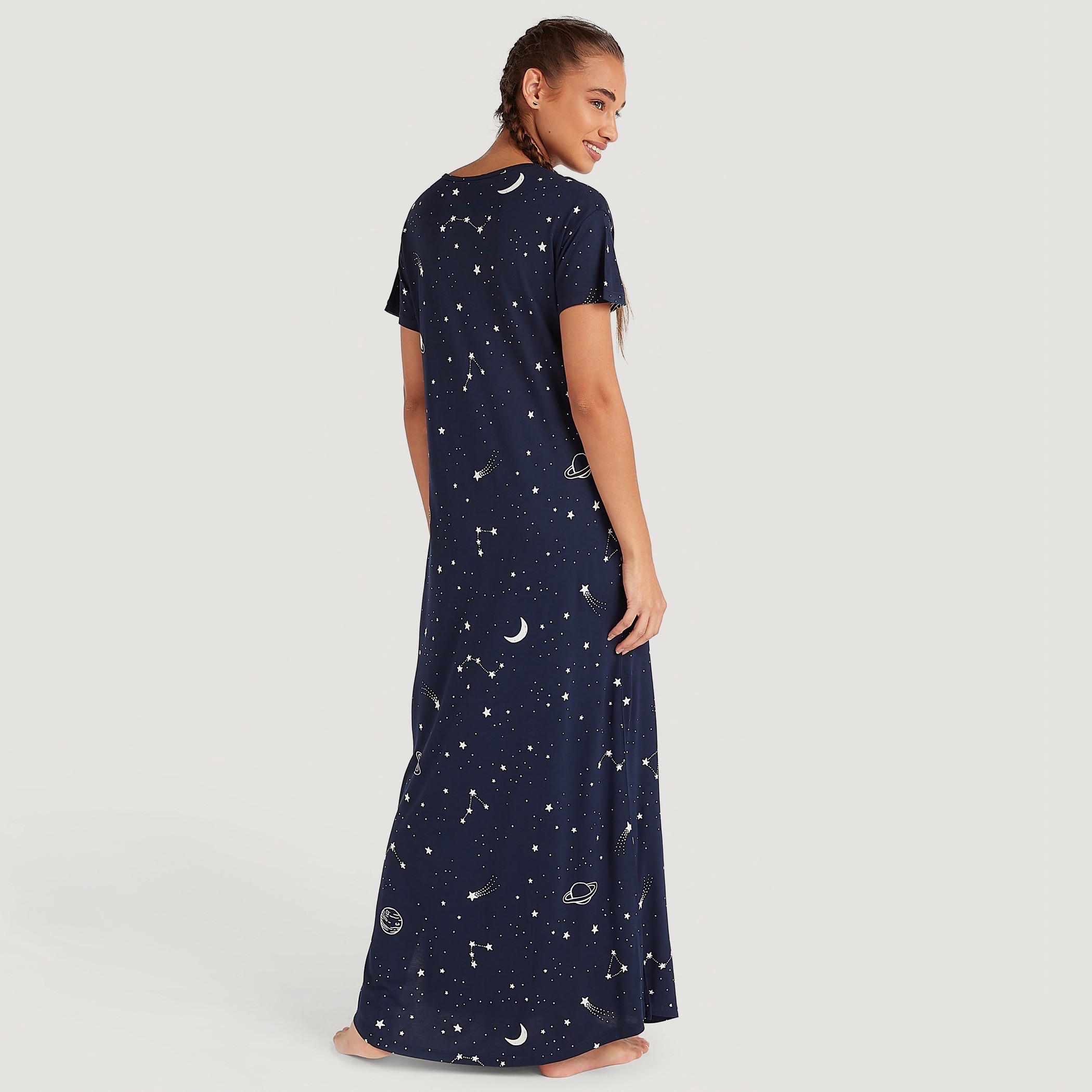 قميص نوم بياقة مستديرة وأكمام قصيرة وطبعات-women-clothing-nightwear-nighties-image-4