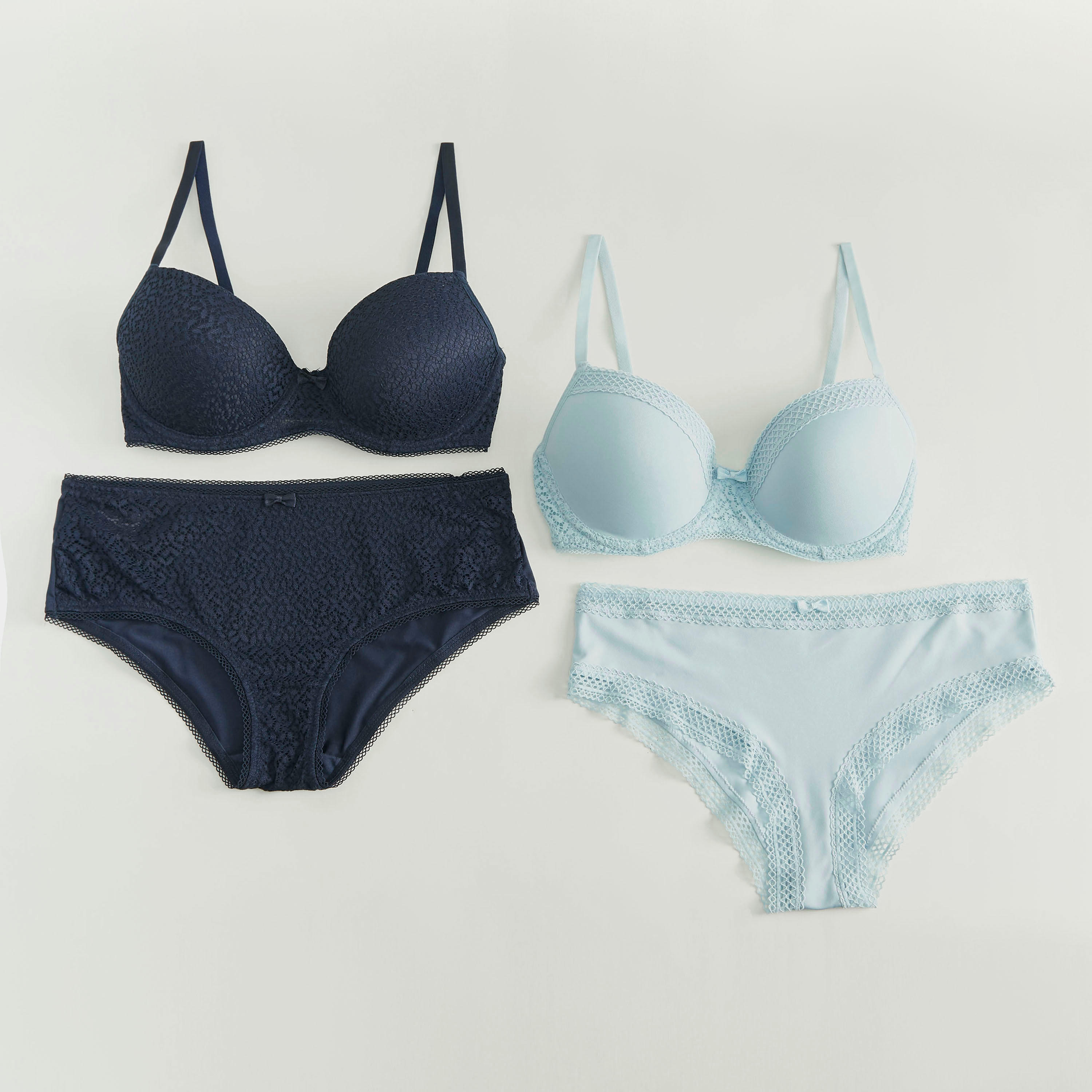 طقم صدريّة ديمي مبطّنة وسروال داخلي بتفاصيل دانتيل - 4 قطع-women-clothing-lingerie-lingeriesets-image-1