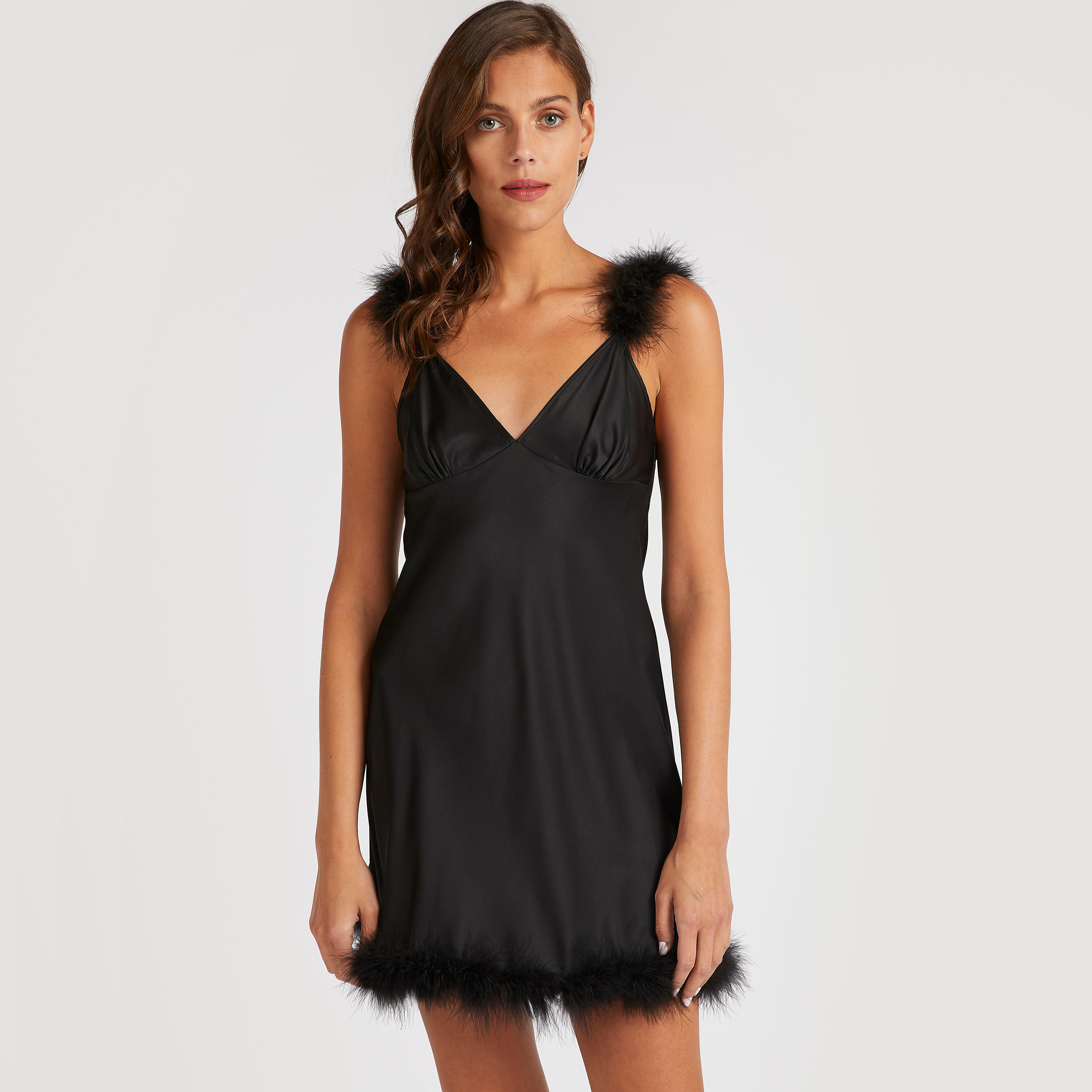 قميص سادة بياقة v وحمالات كتف بزينة فرو وأطراف-women-clothing-nightwear-nighties-image-1